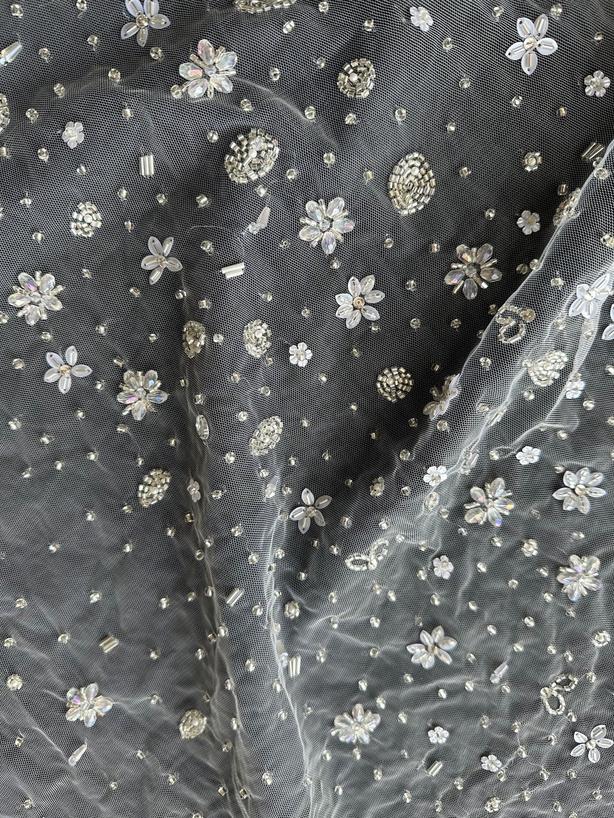 Elfenbeinfarbene handbestickte Spitze - Quinta