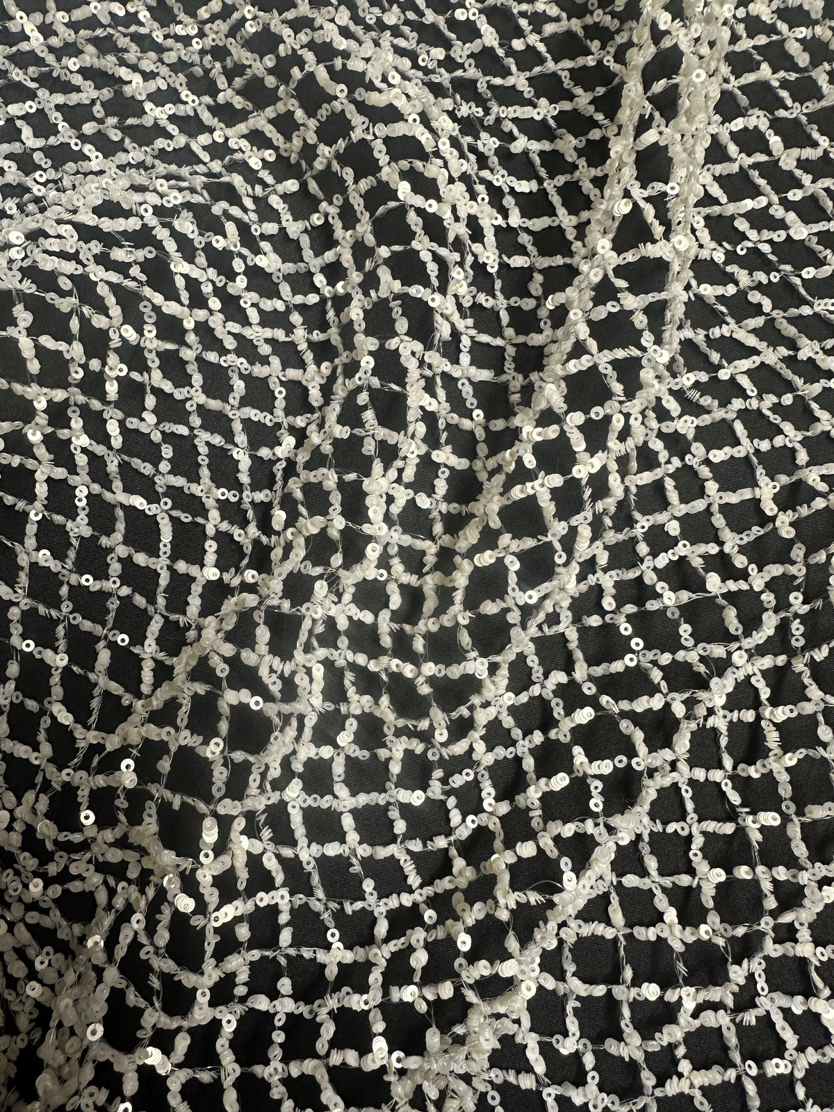 Elfenbeinfarbenes Pailletten- und Perlennetz - Maeve