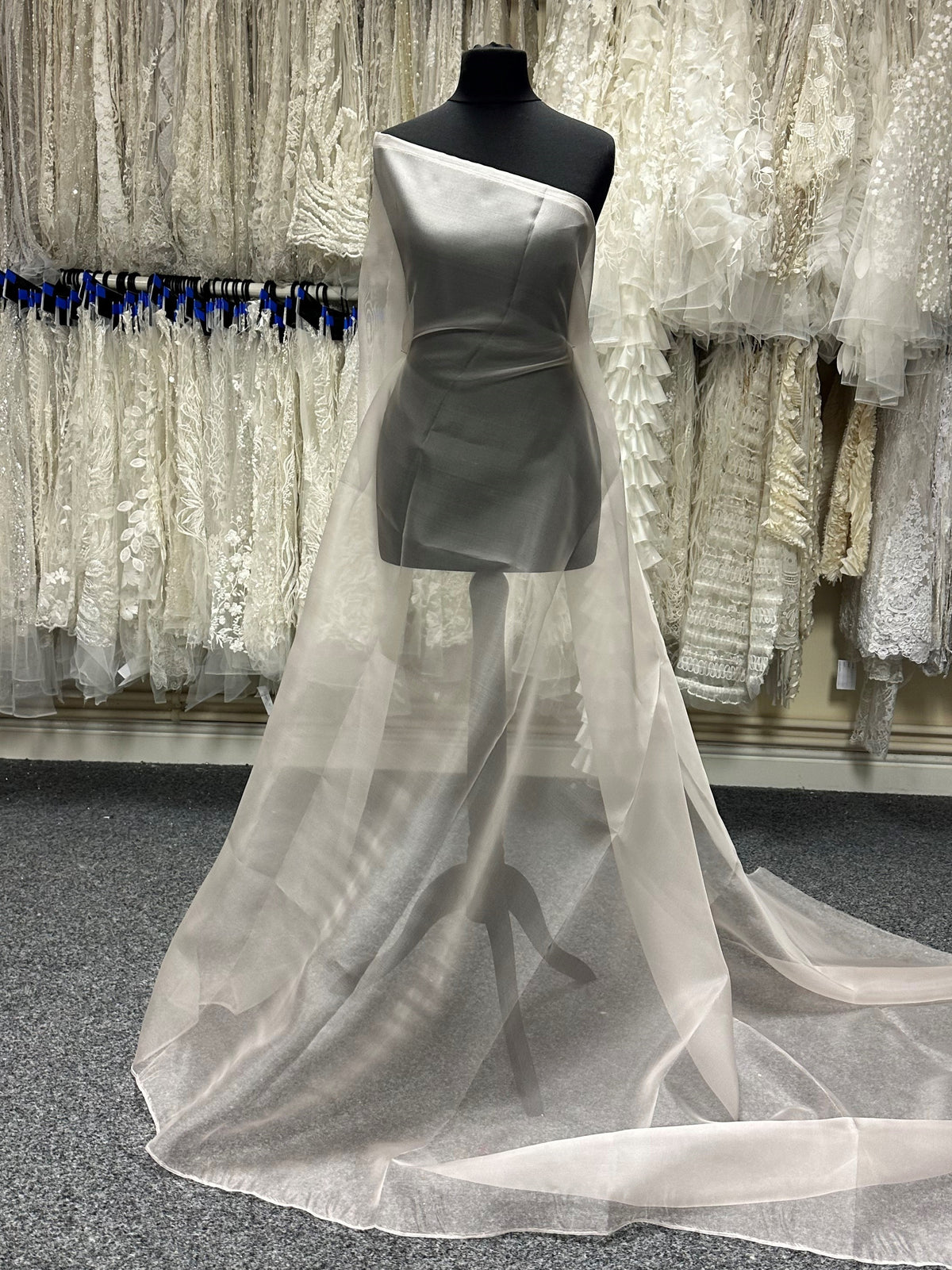 Hellrosa Seidenorganza – Evolution