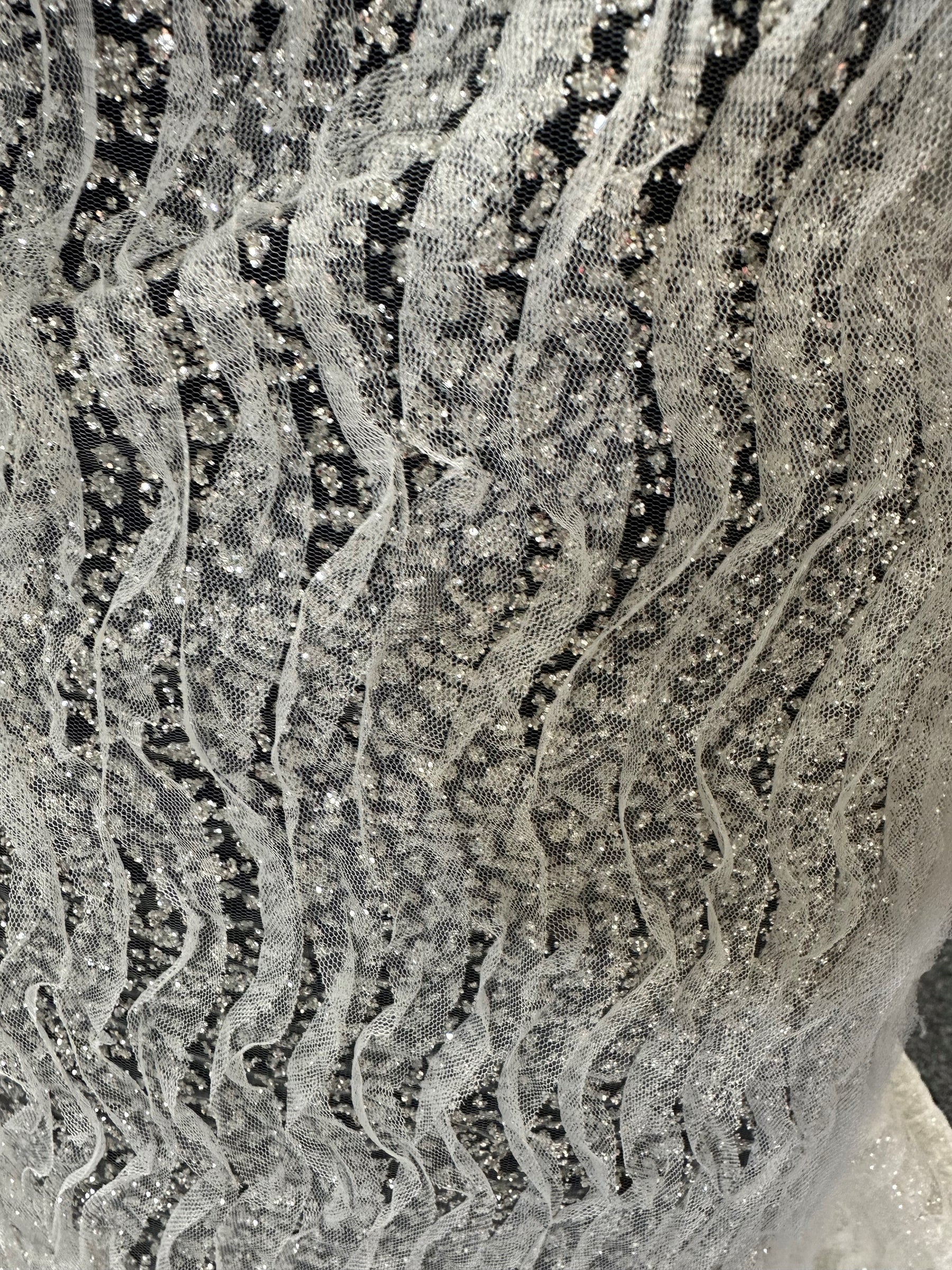 Elfenbeinfarbene Couture-Spitze – Empanda