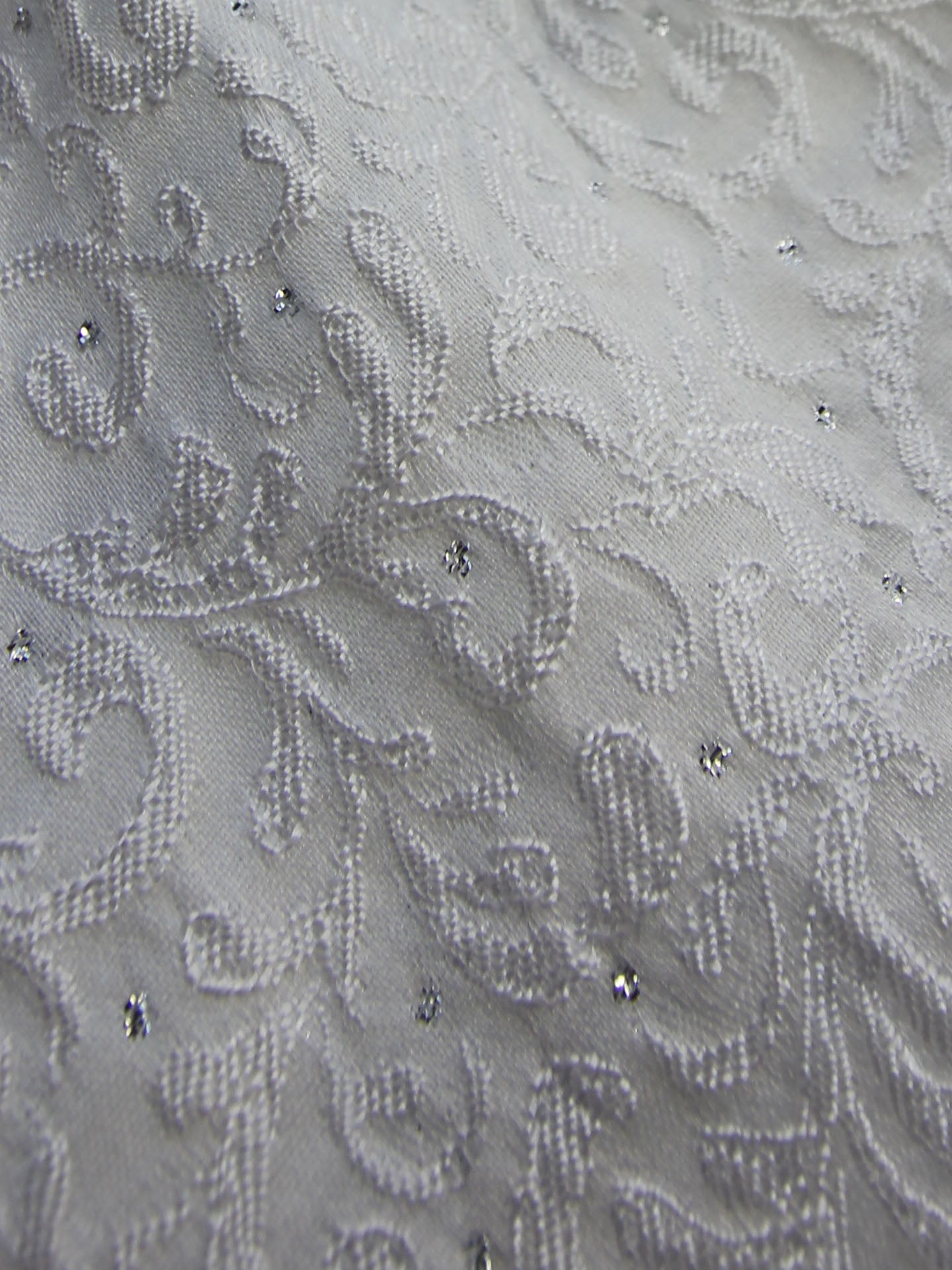 Elfenbeinfarbener Jacquard-Brokat mit silbernen Punkten - Imagine