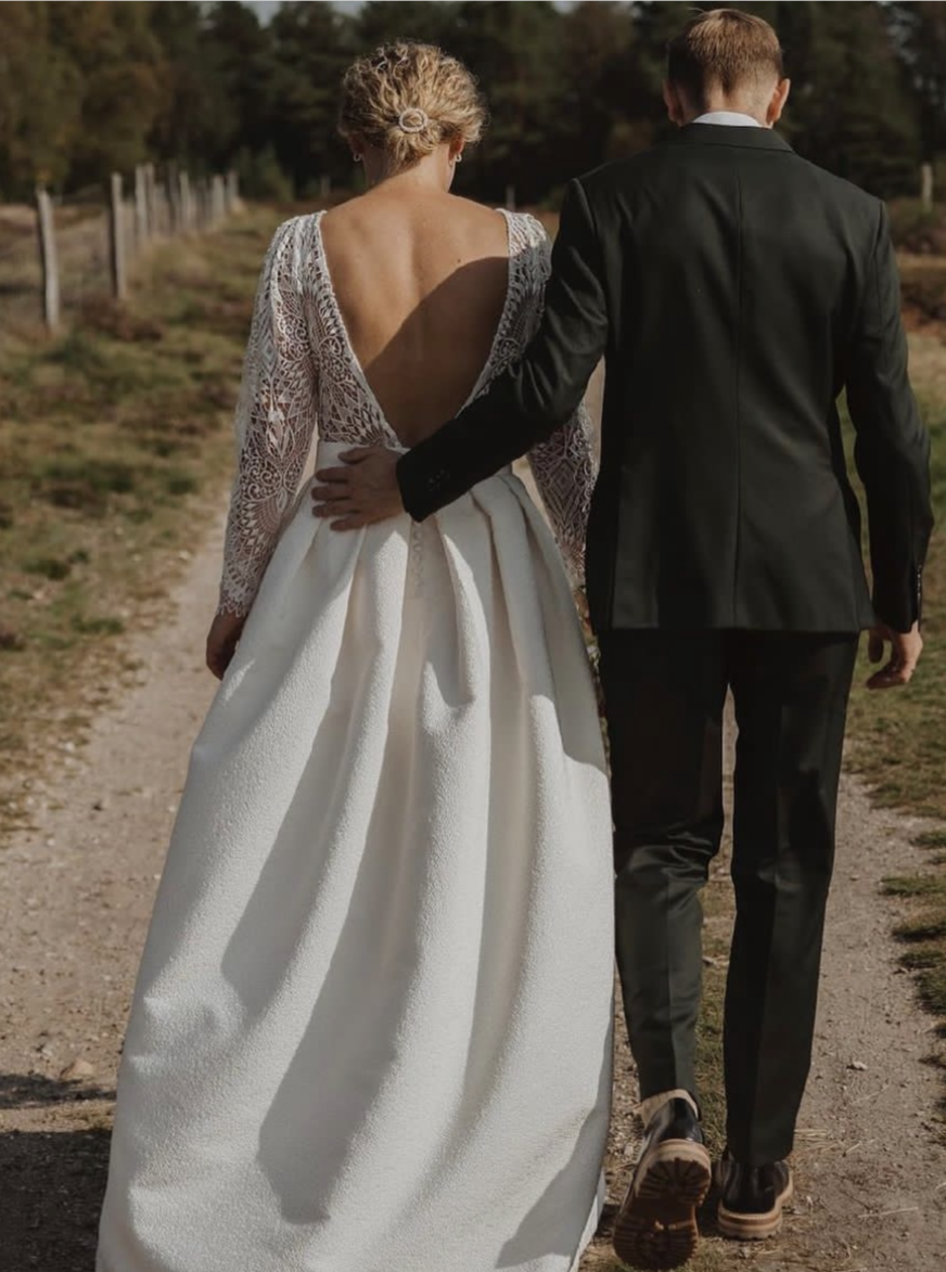 Elfenbeinfarbener Jacquard-Punktstoff – Joviality