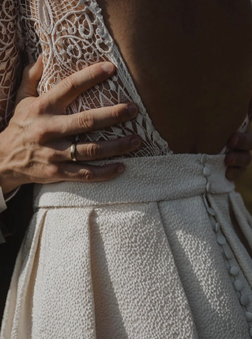 Elfenbeinfarbener Jacquard-Punktstoff – Joviality