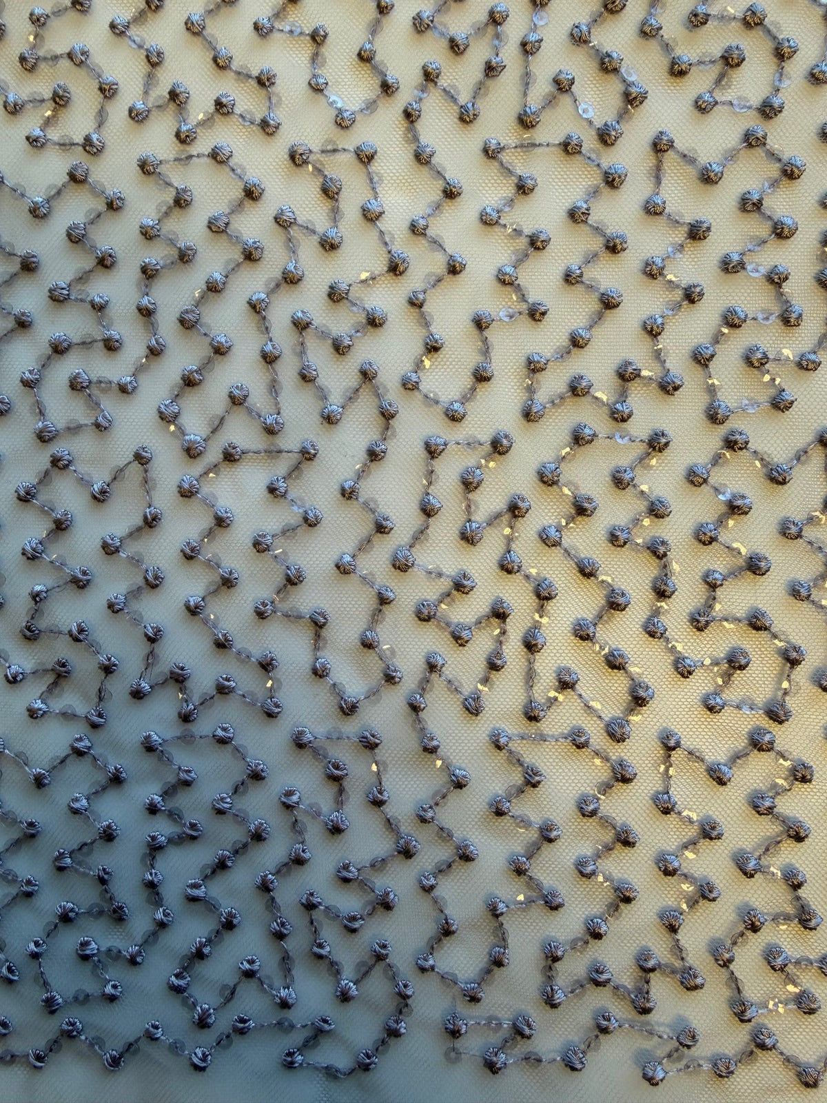 Paillettenstickerei-Spitze in Maulbeerrot - EB3029