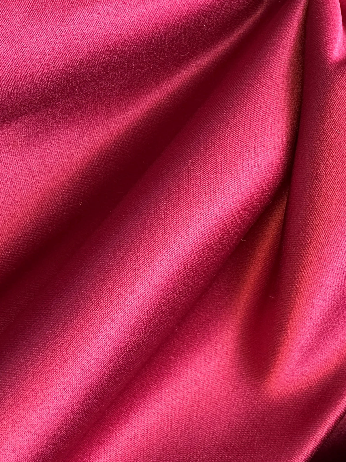 Kastanienbrauner Polyester-Duchesse-Satin – Contessa