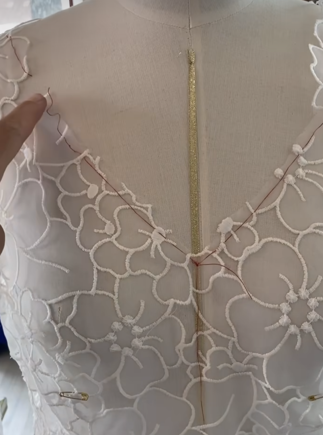 Elfenbeinfarbene Organza-Spitze – Khalisi