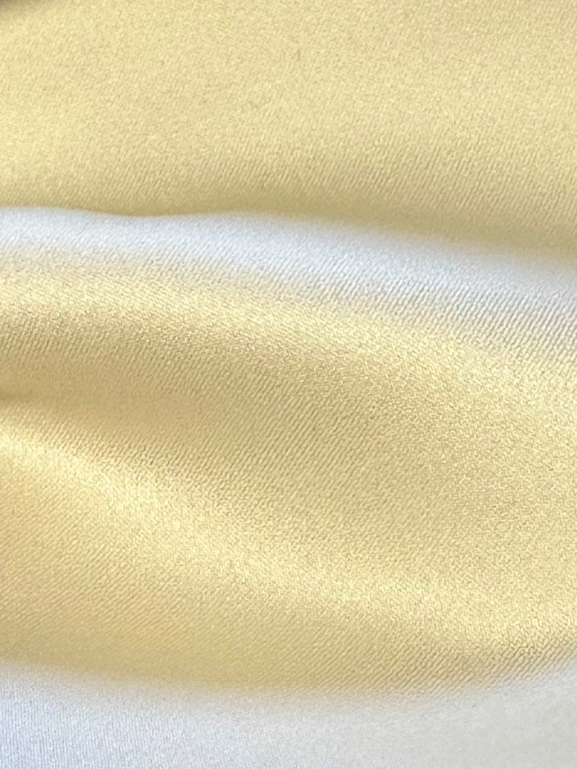 Vanille-Polyester-Satin – Mystique