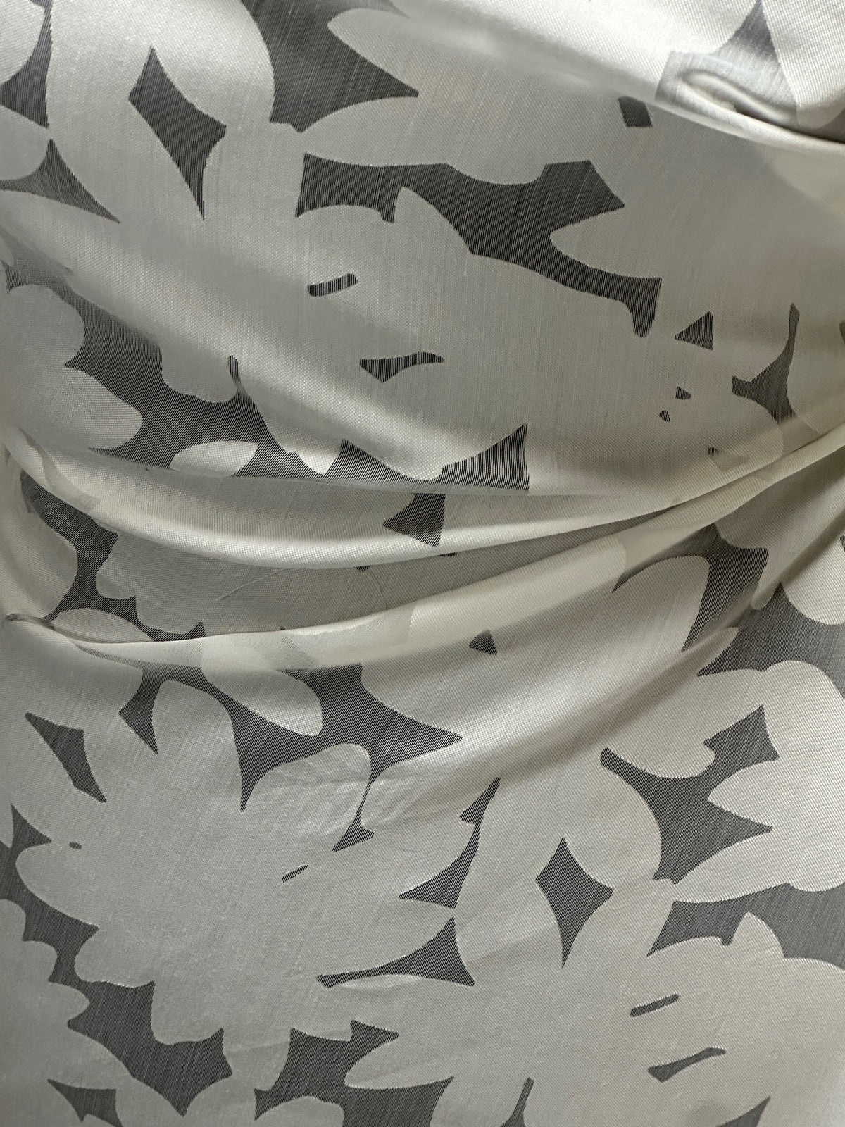 Elfenbeinfarbener Ausbrennerdruck - Venus (CF)