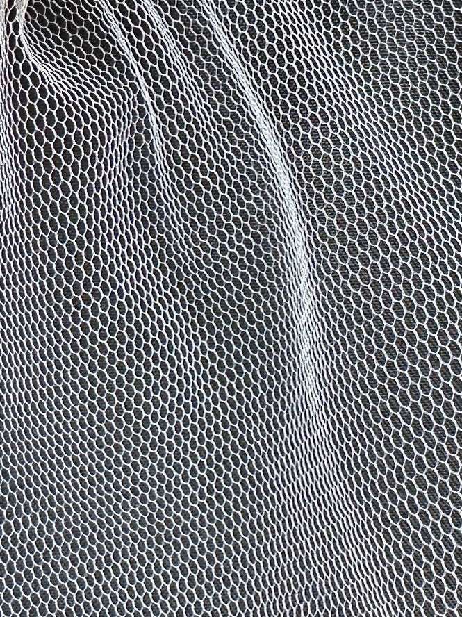 Weißer, schlichter Tüll - Vortex