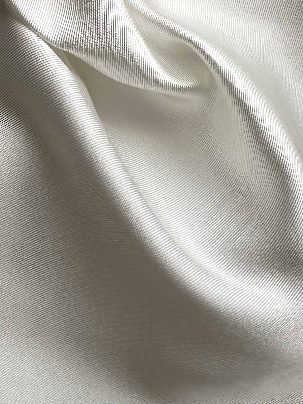 Weißer Mikado aus Seidenmischung – Overlord