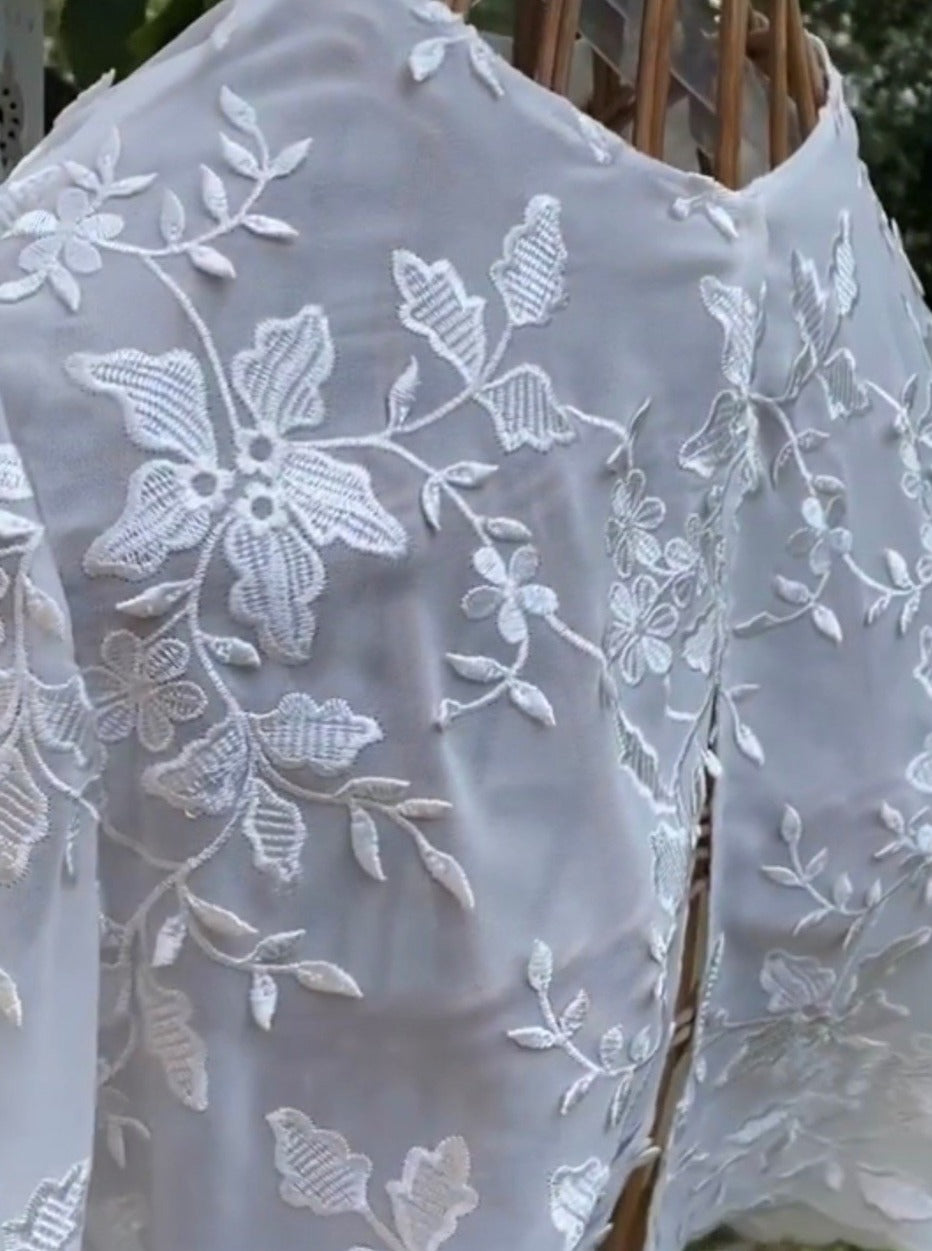Elfenbeinfarbene Chiffonspitze – Arden