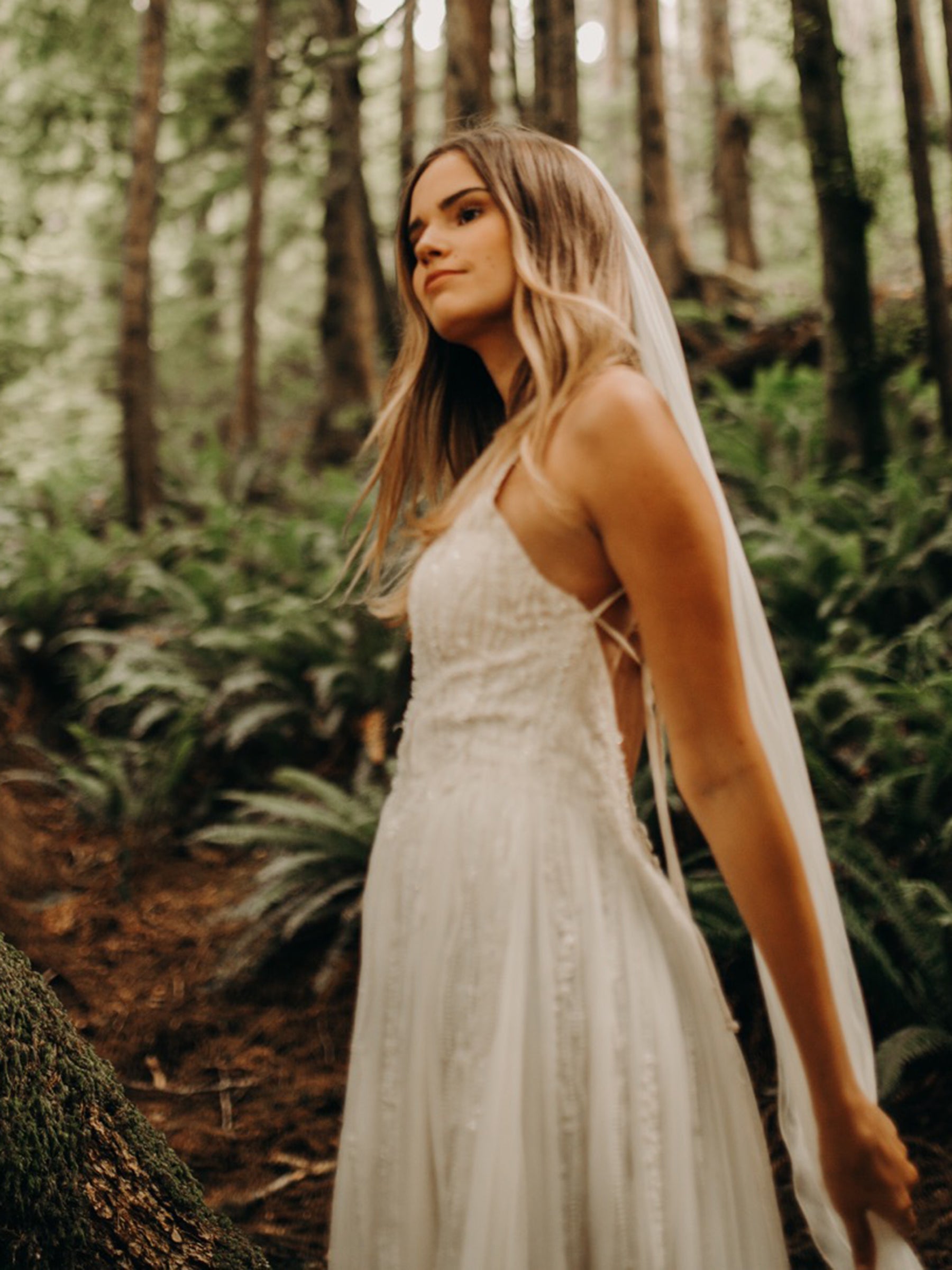 Elfenbeinfarbene Perlenspitze – Athira