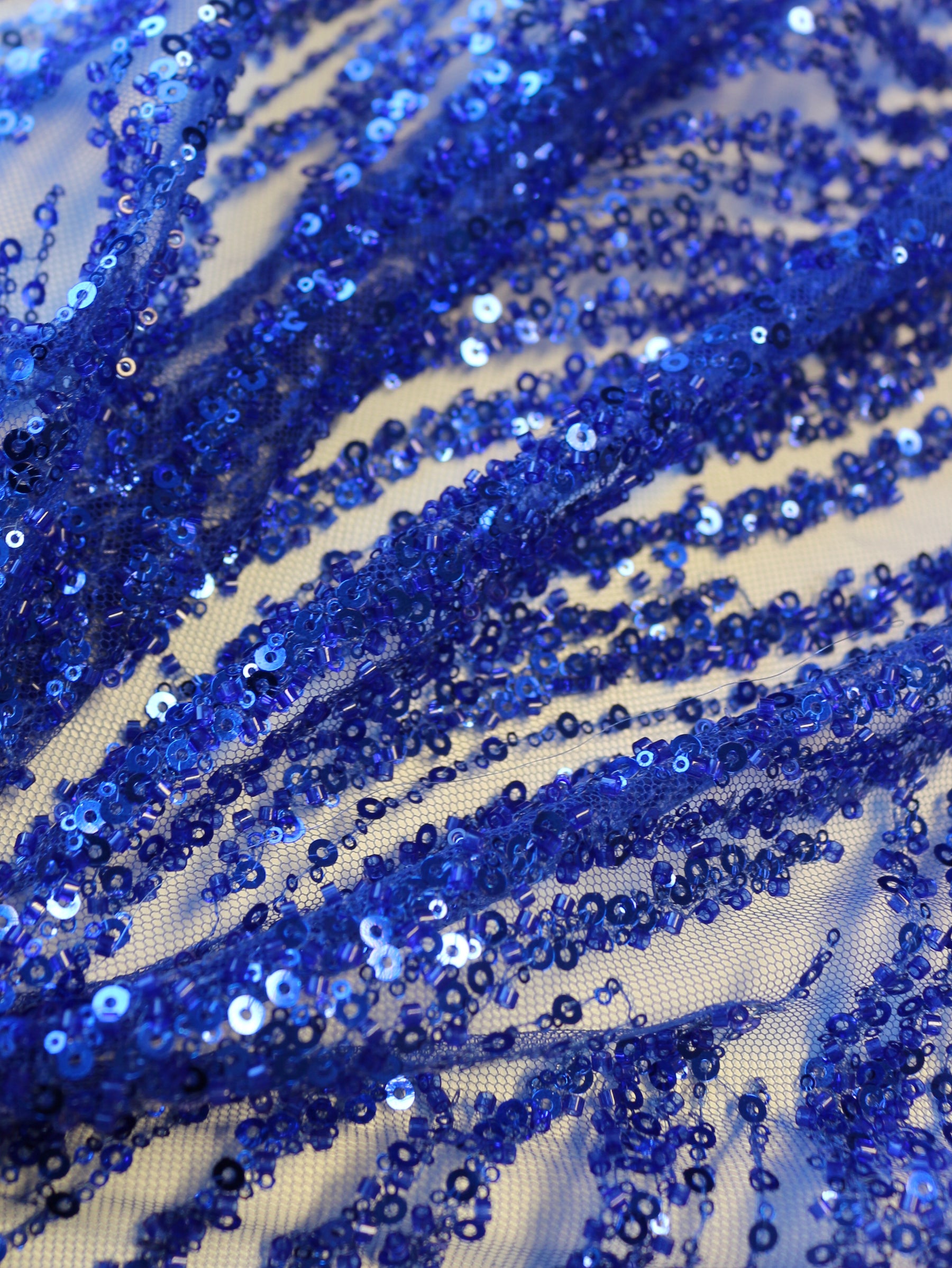 Blaue Spitze mit Perlen und Pailletten – Gillian