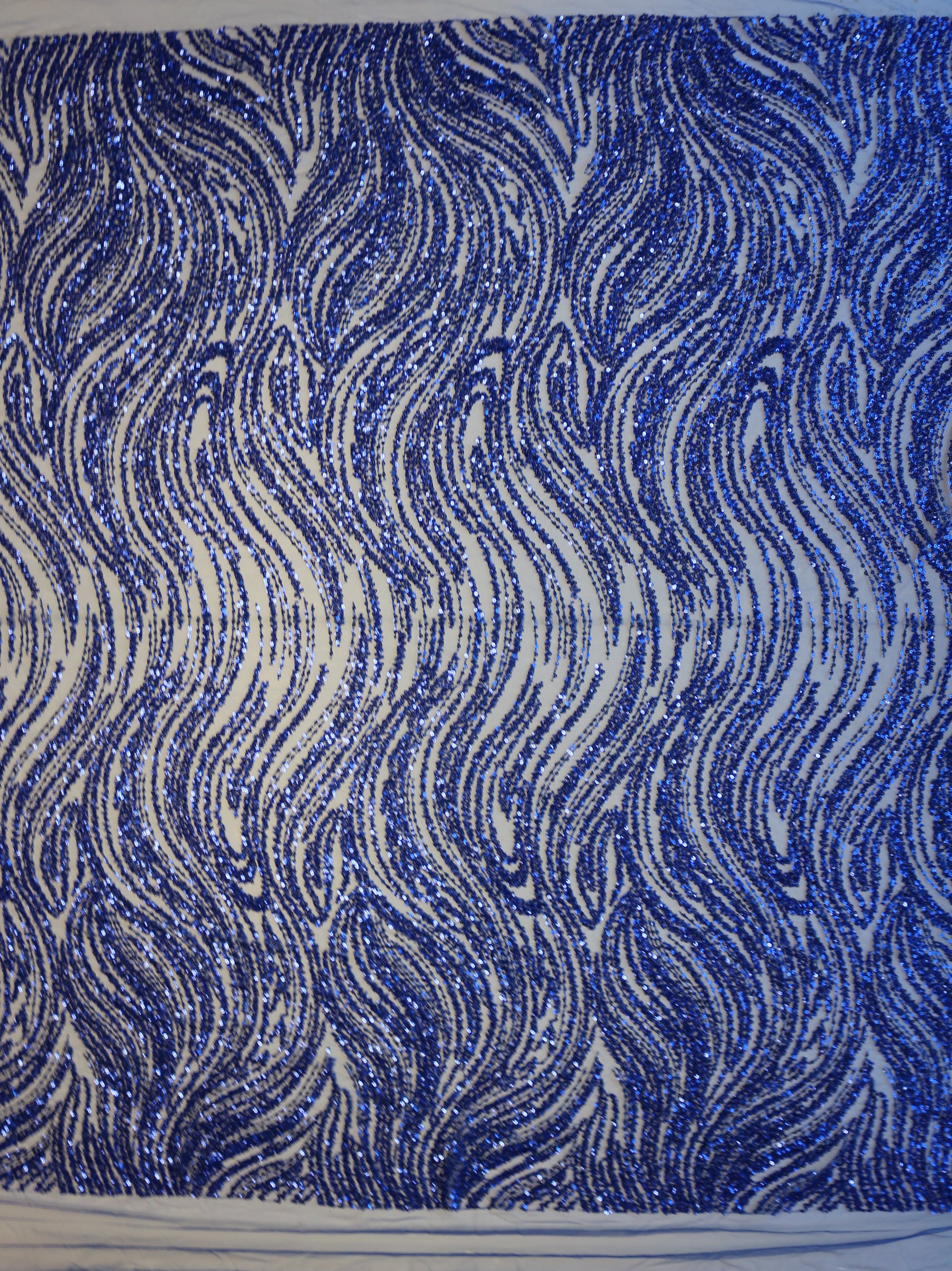 Blaue Spitze mit Perlen und Pailletten – Gillian