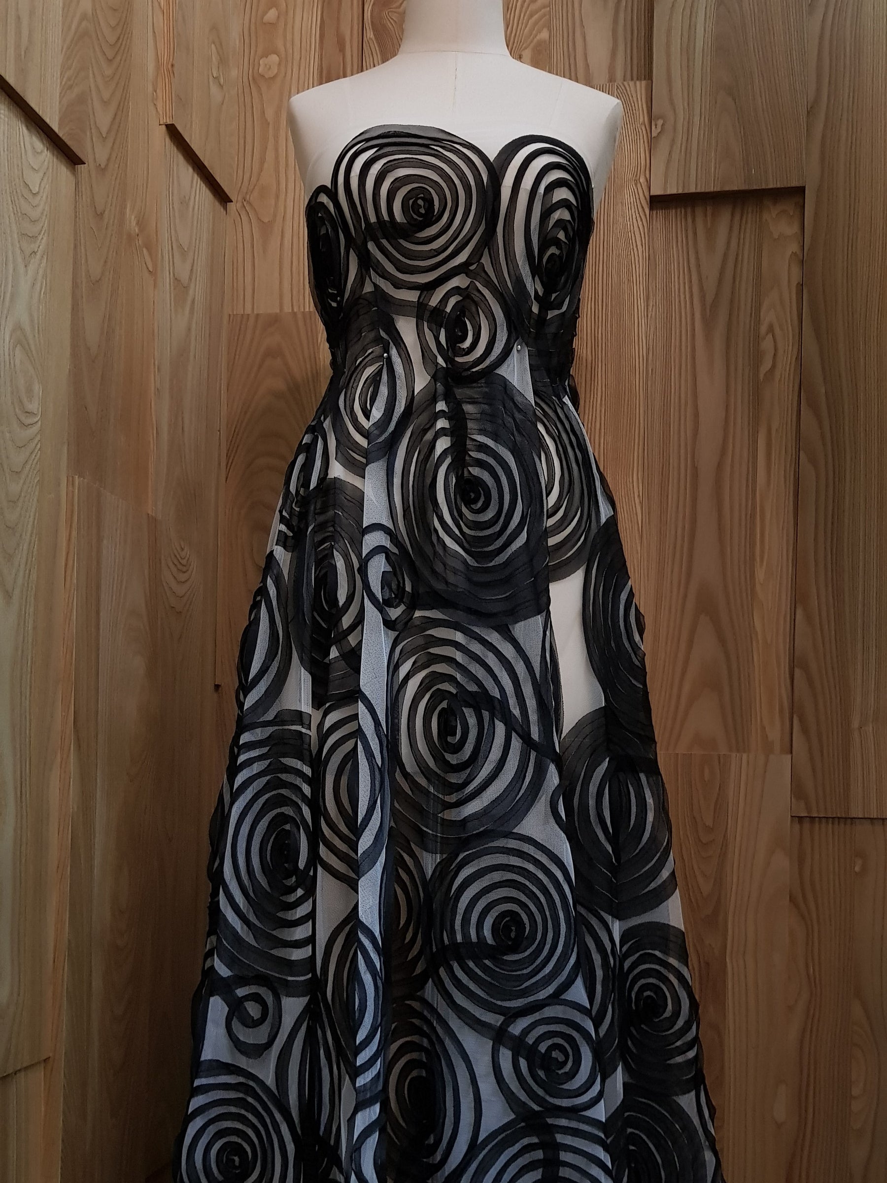 Schwarze 3D-Spitze - Lorelei