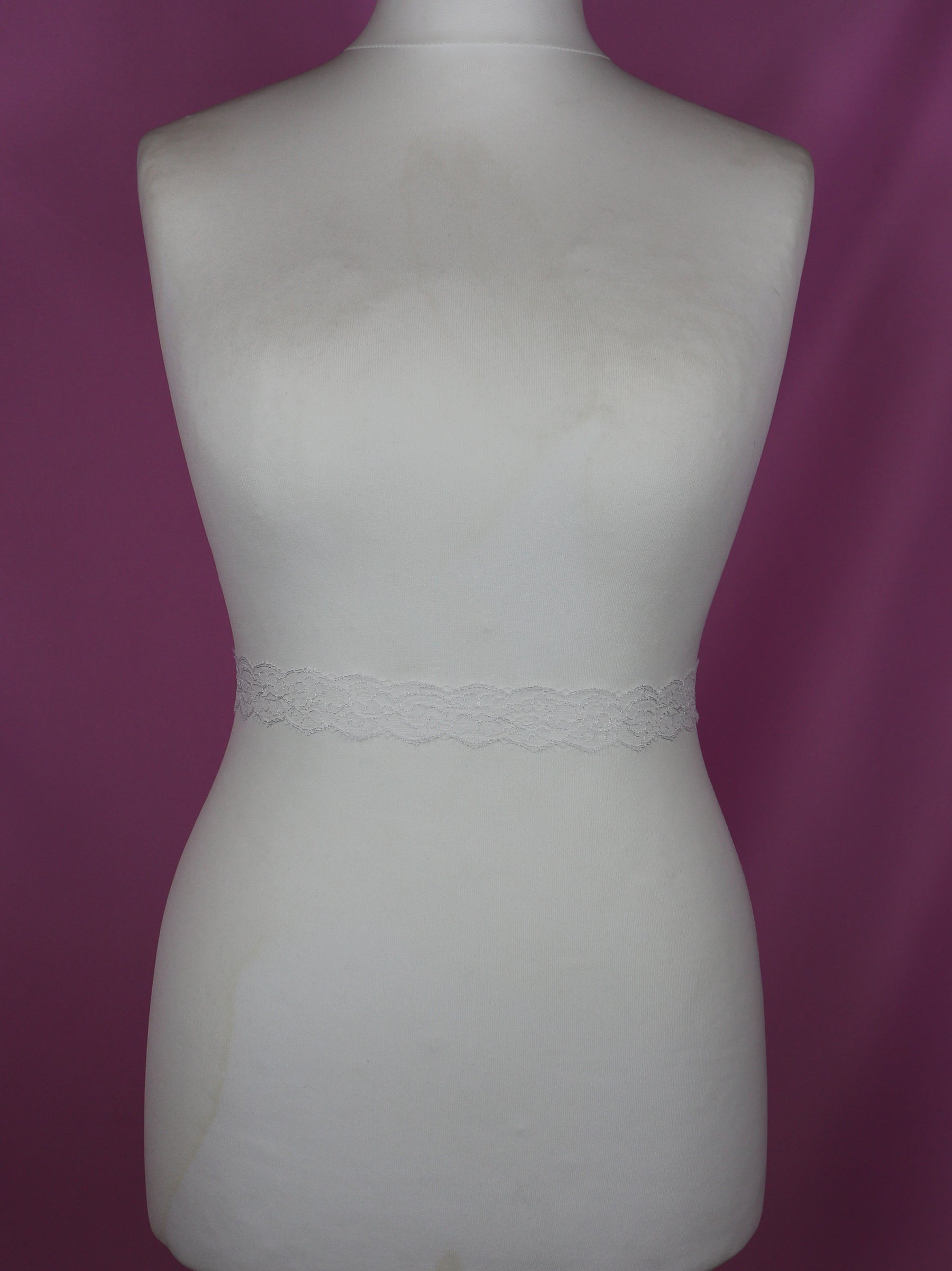 Weißer Chantilly-Spitzenbesatz – Imogen