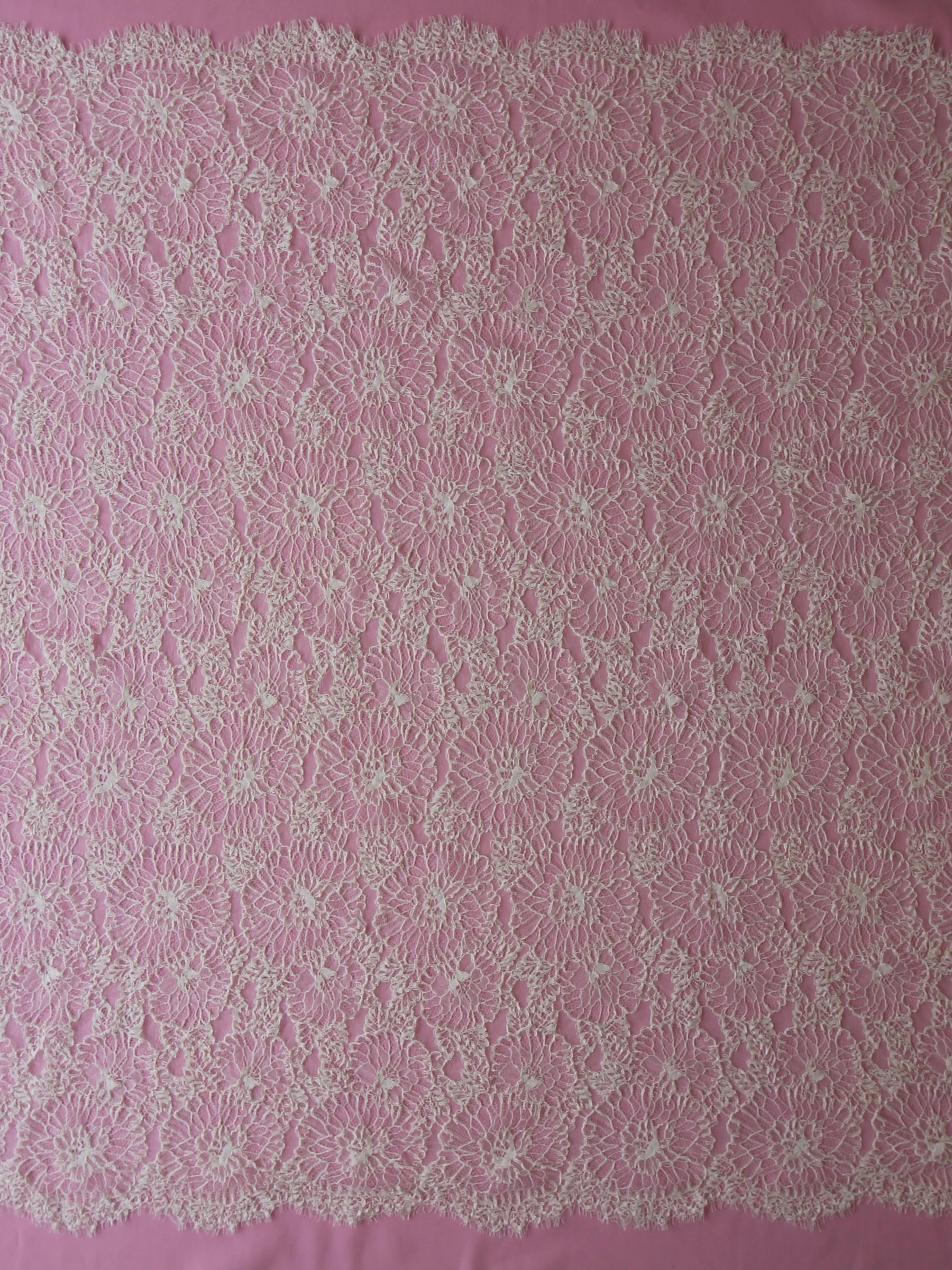 Elfenbeinfarbene Kordelspitze – Priya