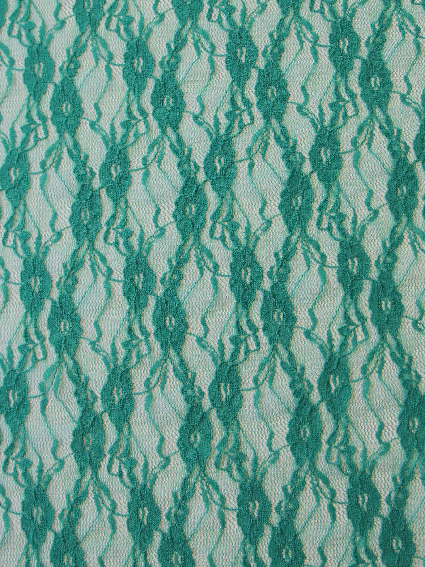 Jade-Stretch-Spitze – Yvonne