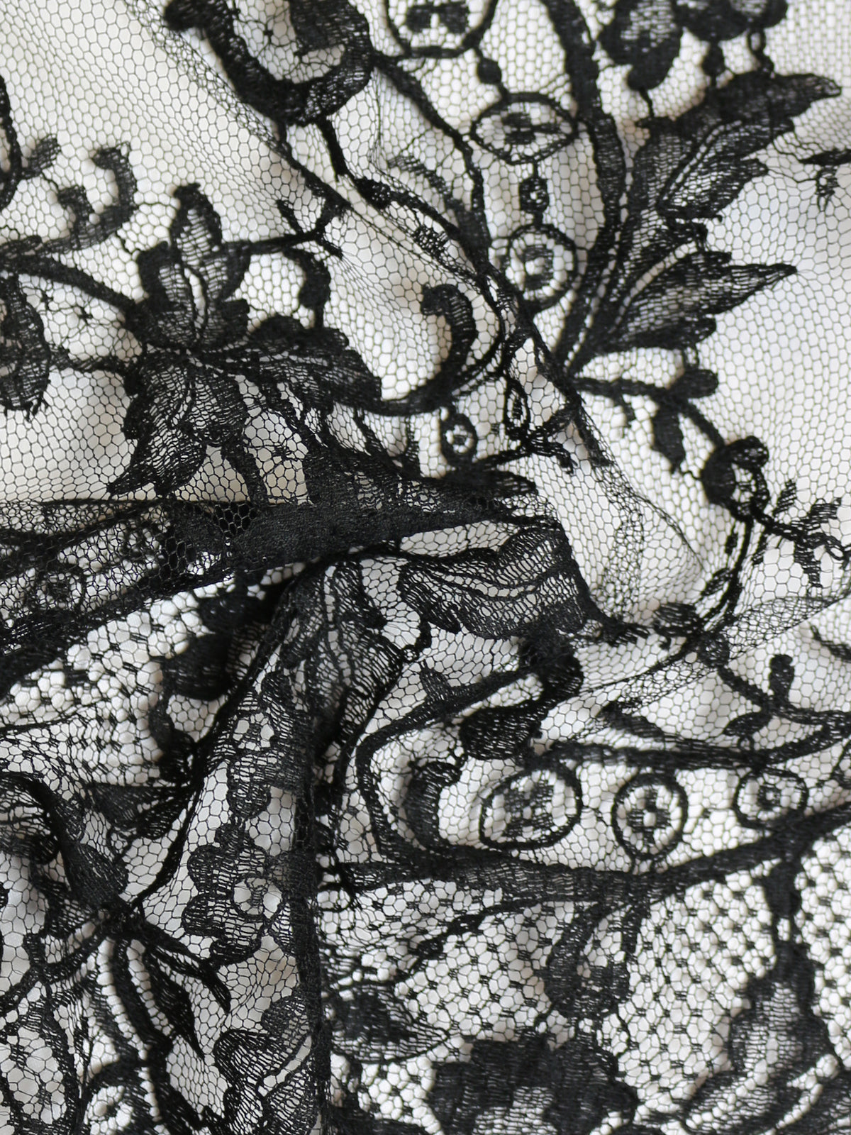 Schwarze Chantilly-Spitze – Kate