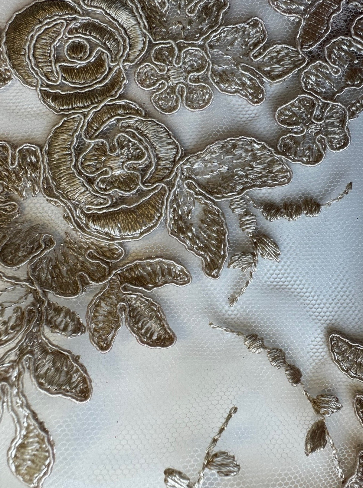 Sandbeige Spitze – Maria