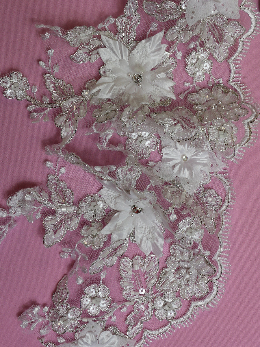 Weißer Blumen-Spitzenbesatz – Naomi