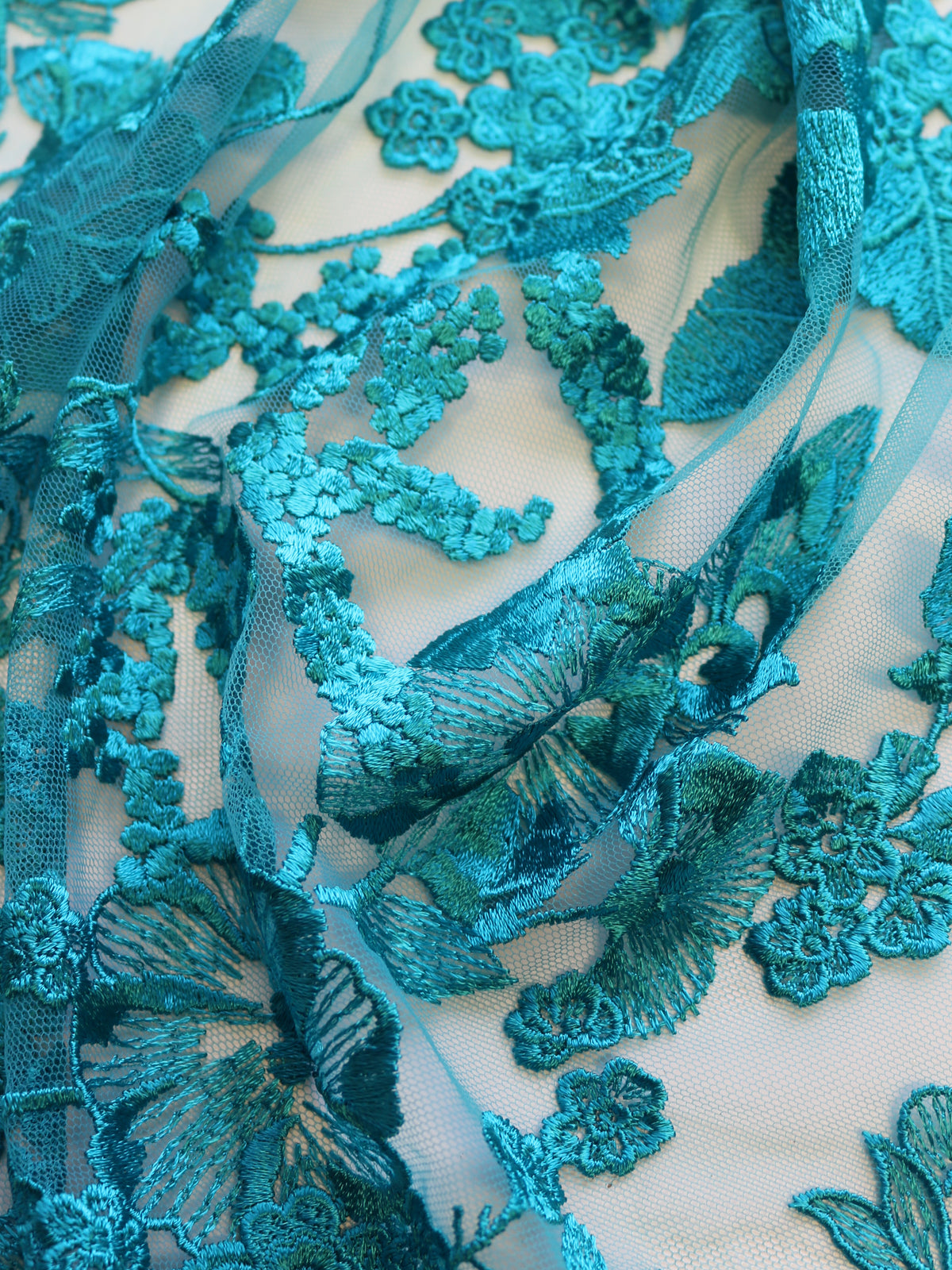 Pfauen-Stickspitze – Garbo