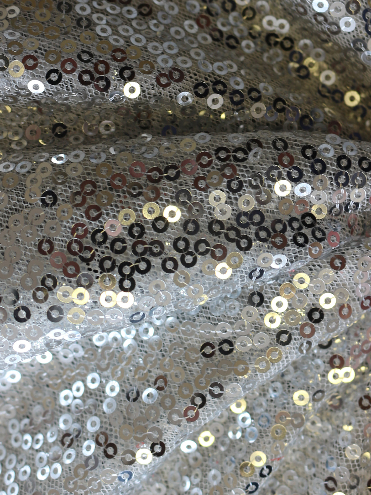 Silberner Paillettentüll – Glow