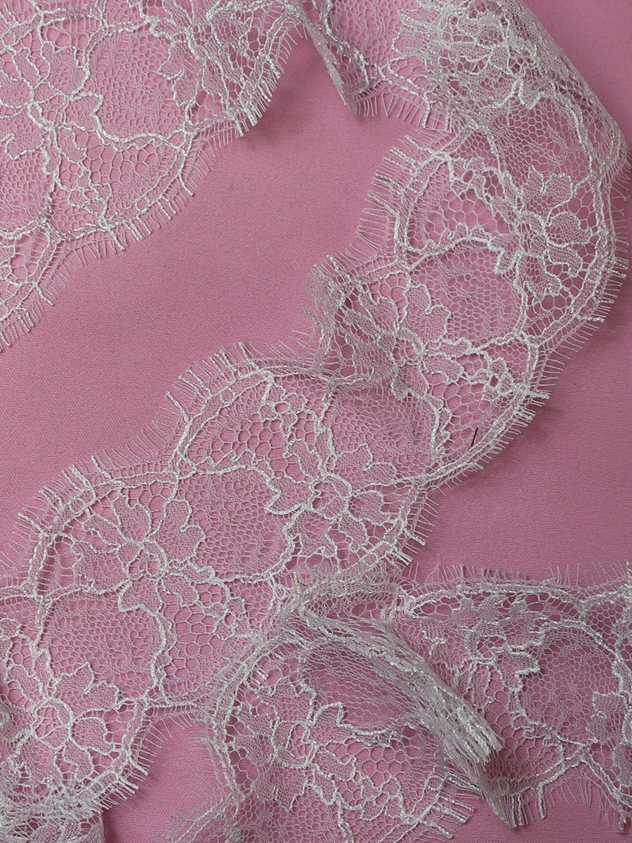 Weißer Chantilly-Spitzenbesatz – Yvette