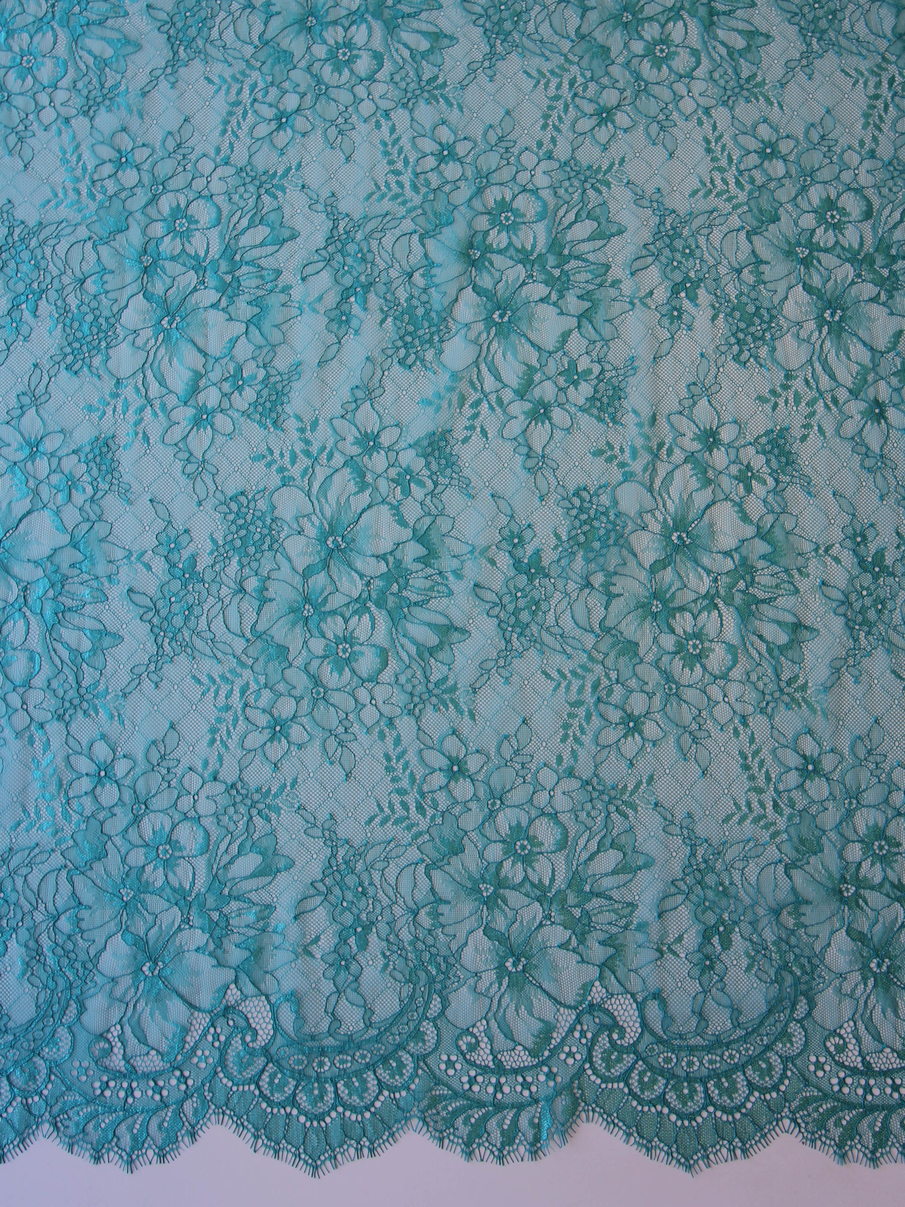 Aqua-Raschel-Spitze – Clio