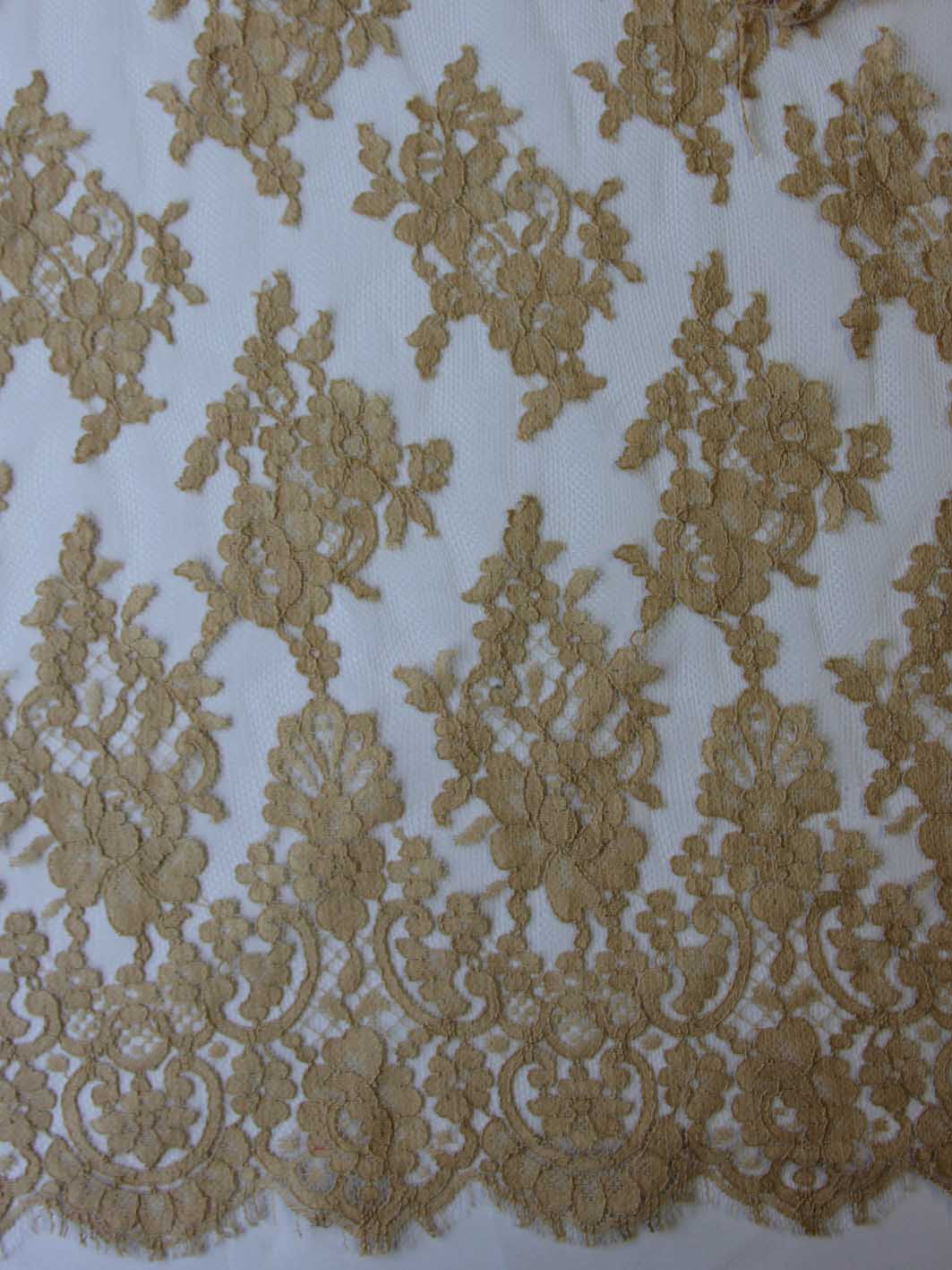 Sandbeige Spitze – Natasha