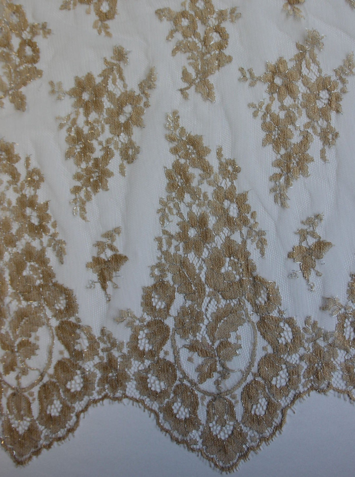 Sandbeige Spitze – Wendy