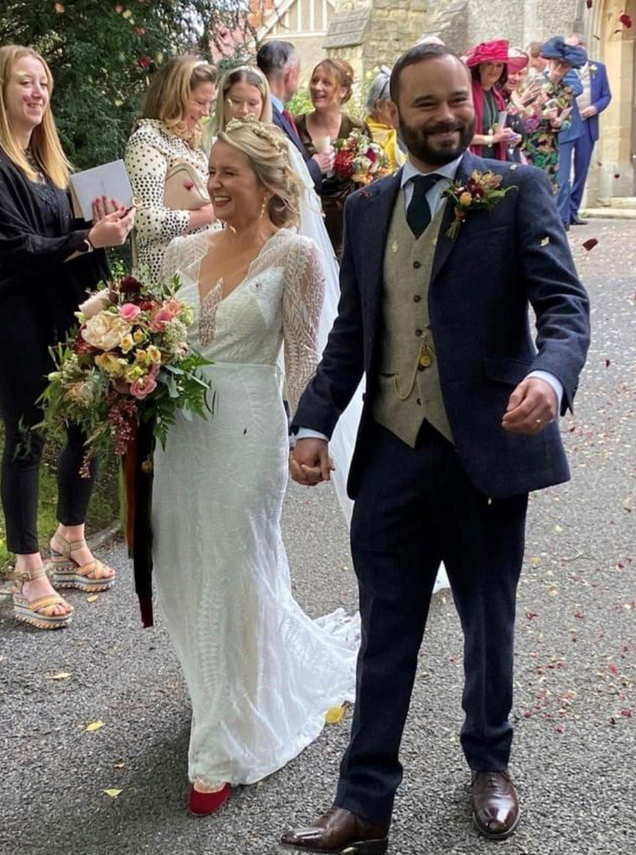 Elfenbeinfarbene Chantilly-Spitze – Birdie