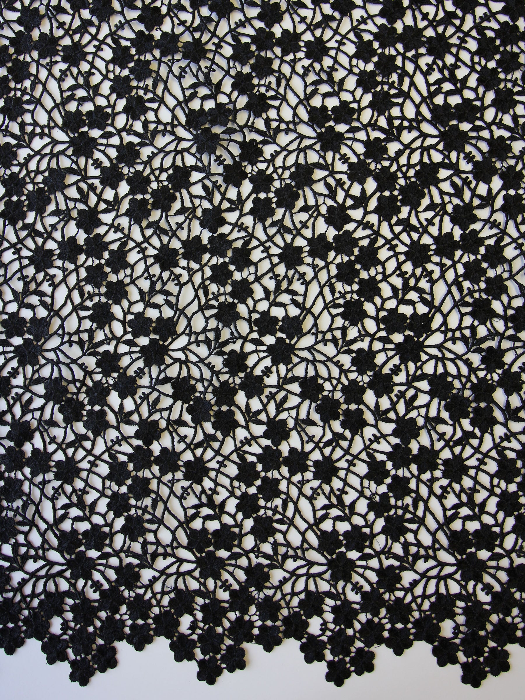 Schwarze Guipure-Spitze – Ebba