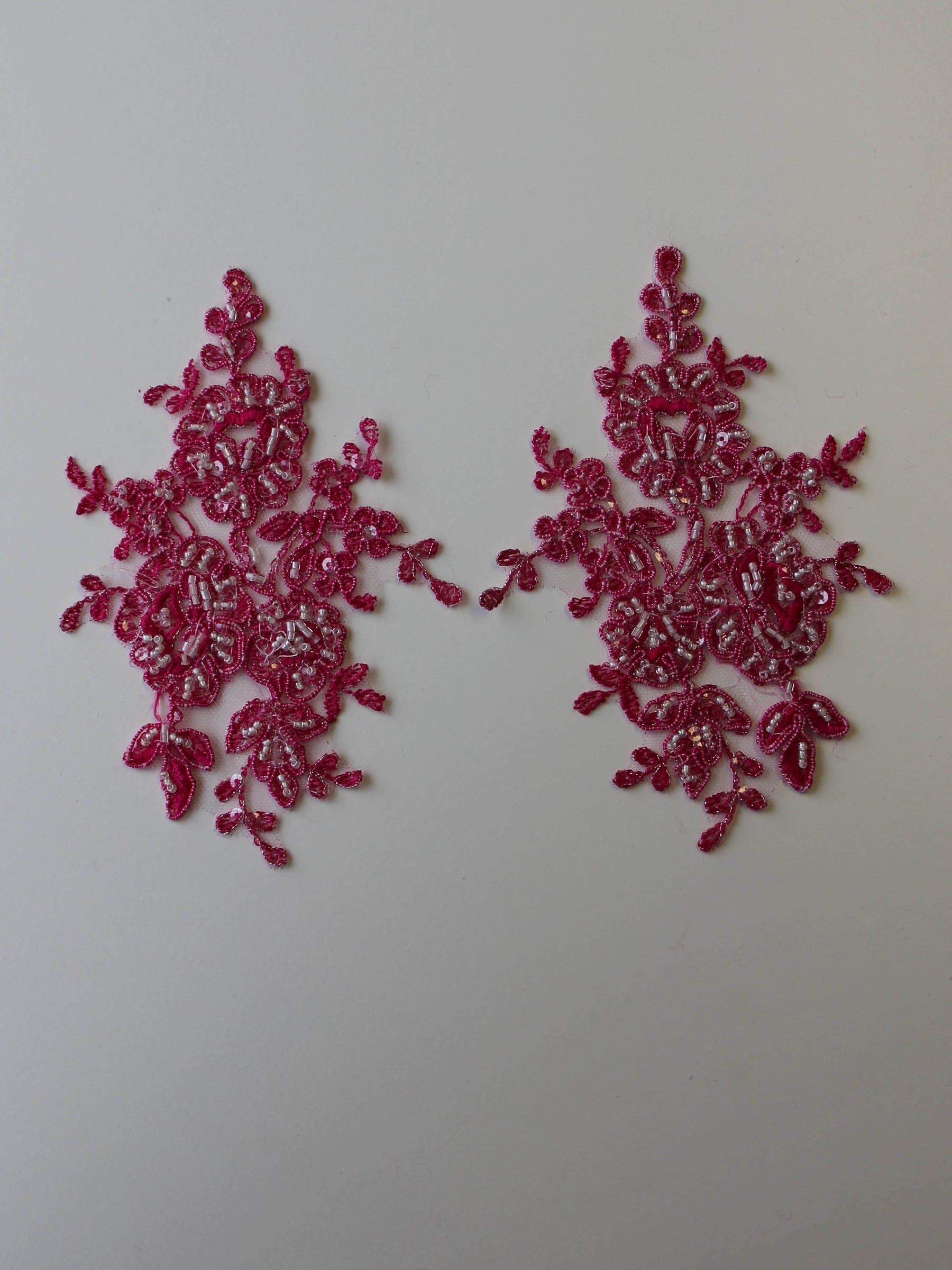 Passion Pink Perlen-Spitzenapplikationen – Sophia