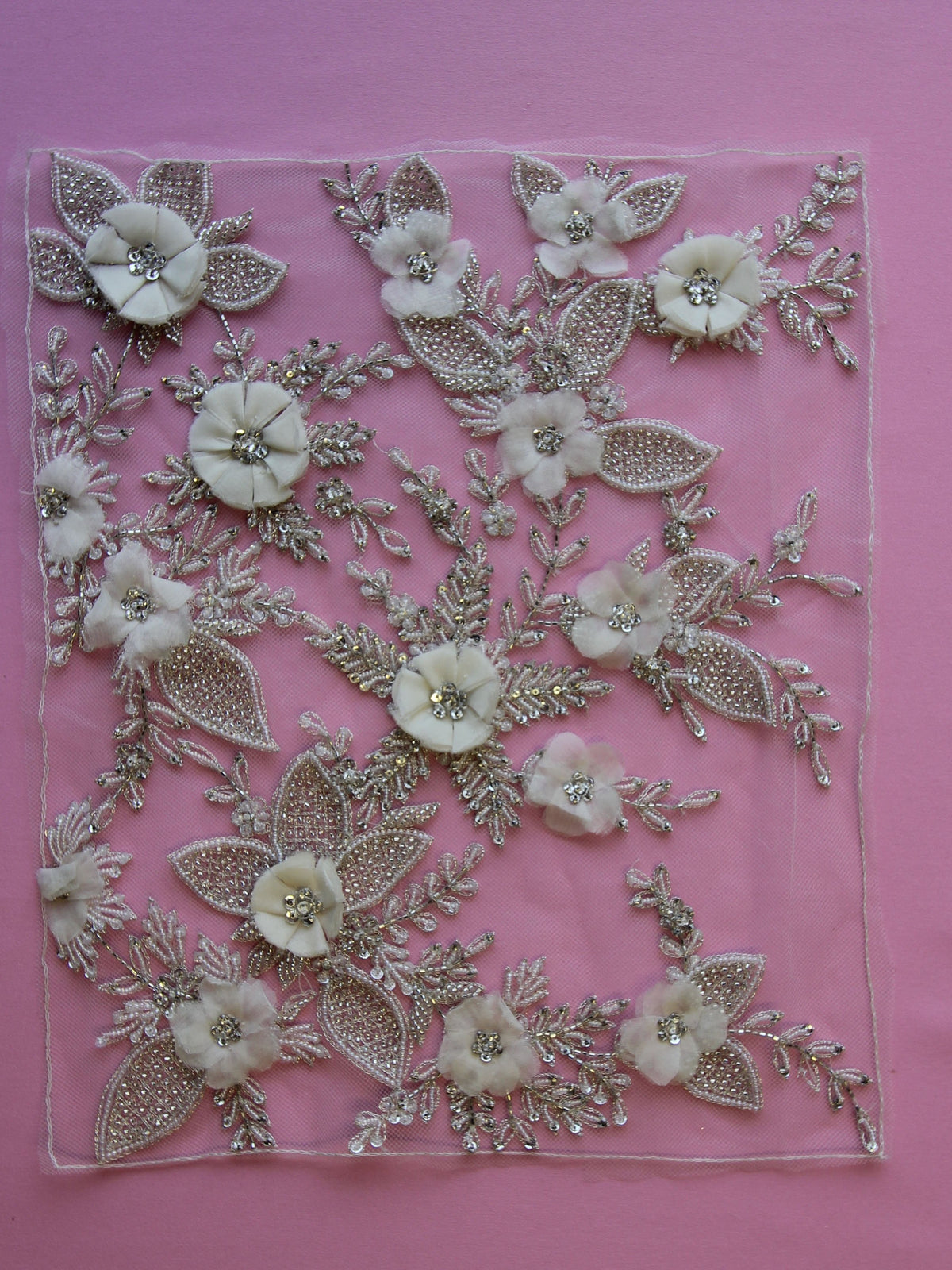 Kristall-Miedermotiv – Ehrfurcht