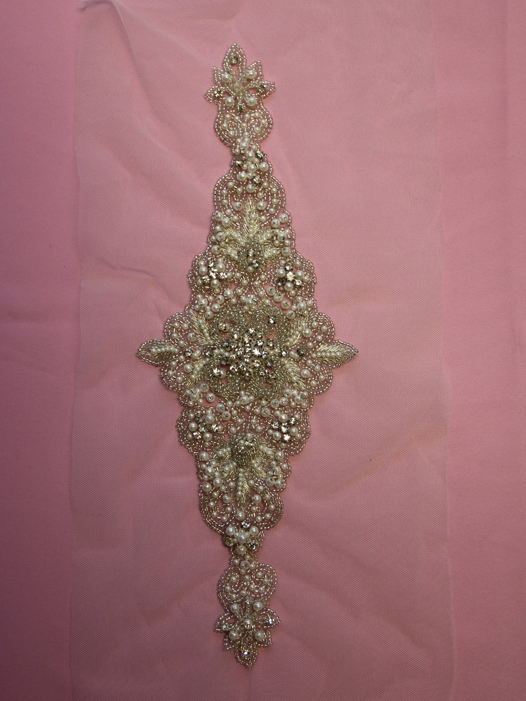 Kristallstickerei - Edith