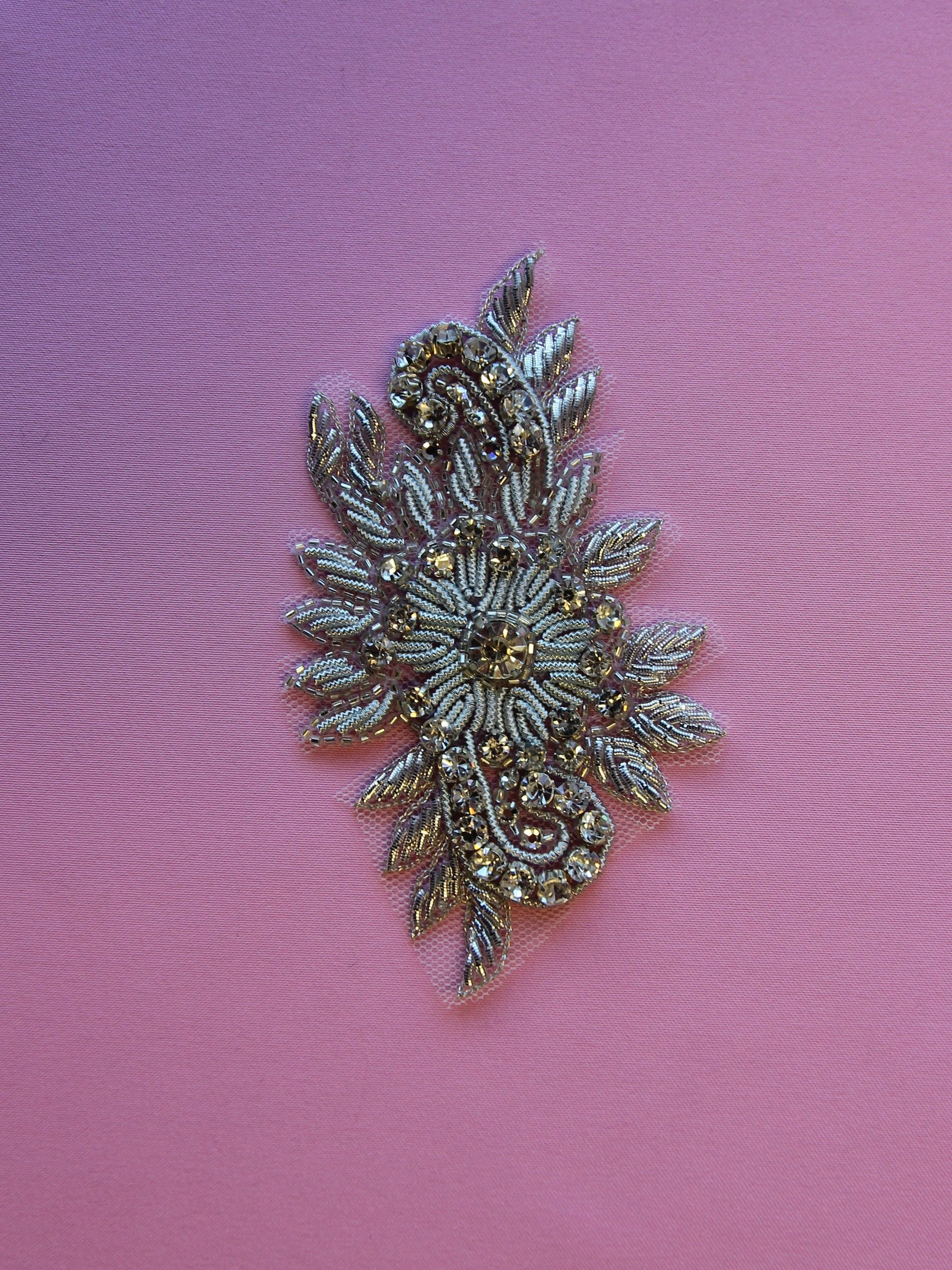 Kristallstickerei - Gleichgewicht