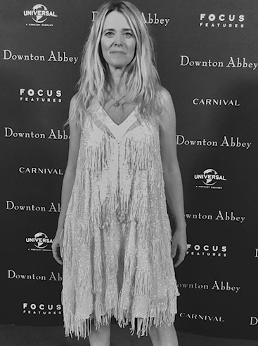 Elfenbein-Couture-Stickerei – Charleston