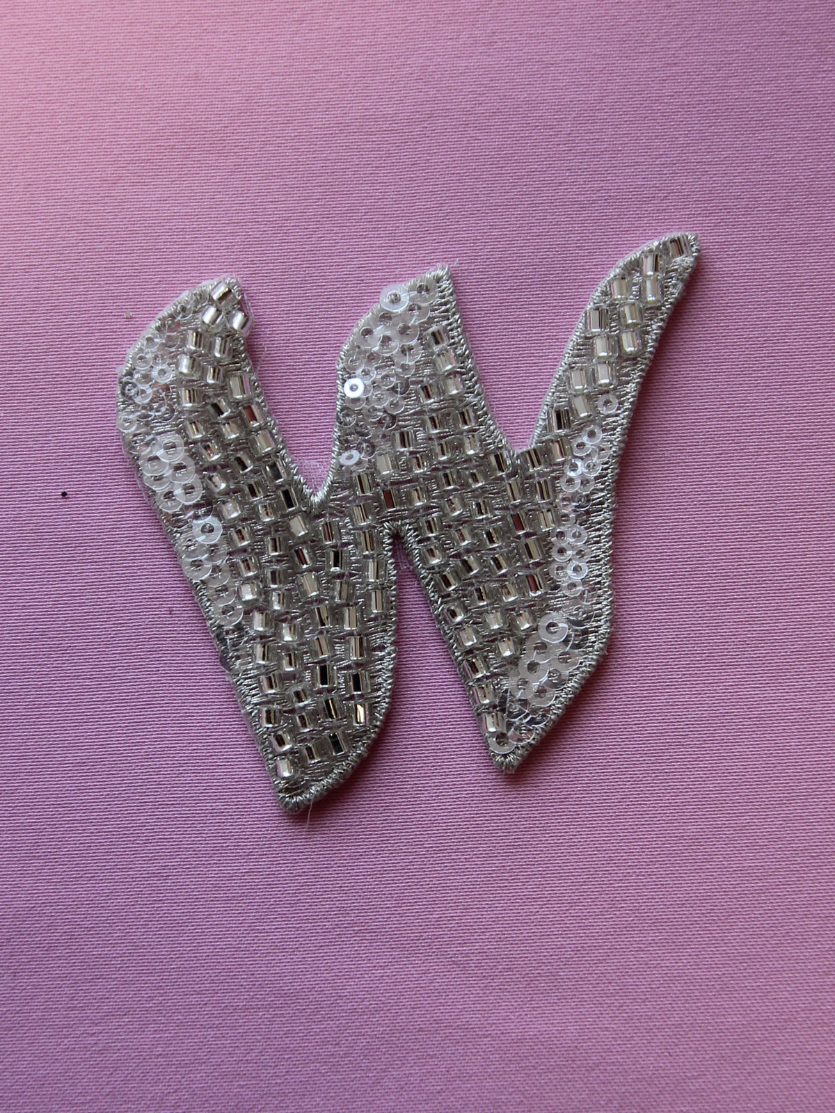 Perlenbuchstabe W