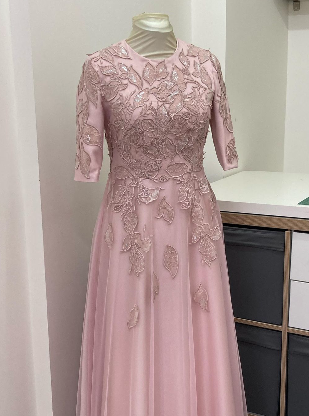 Rosa bestickte Spitze – Galliano