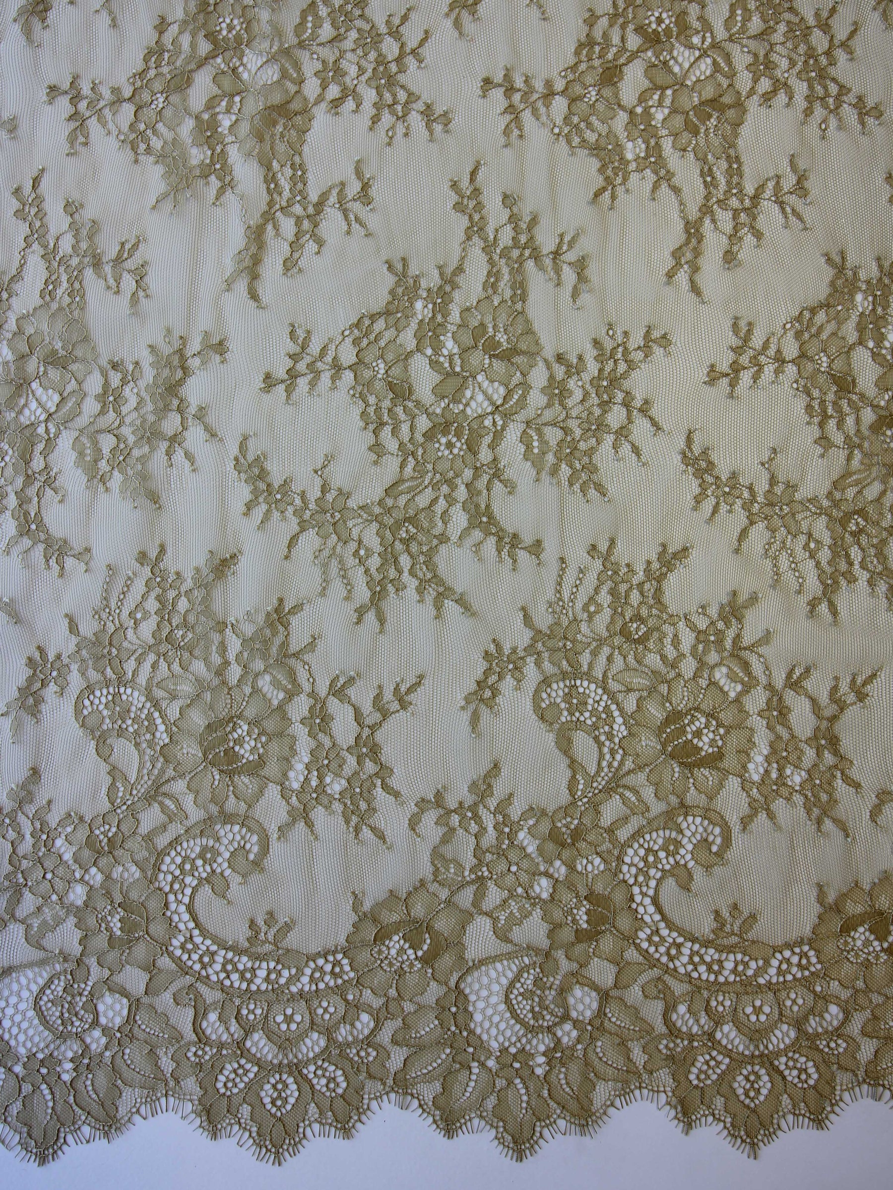 Champagner-Raschel-Spitze – Katherine