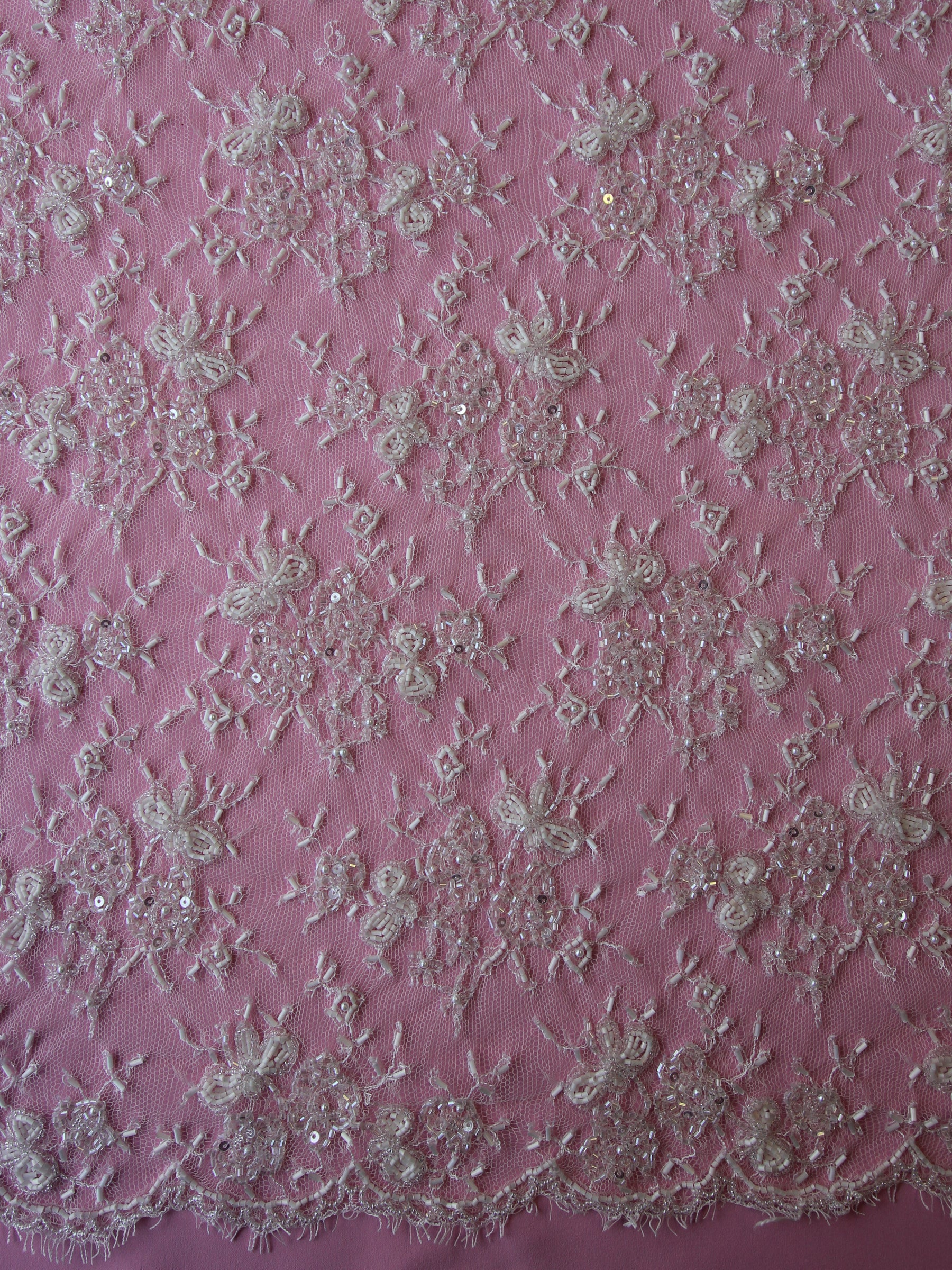 Elfenbeinfarbene Chantilly-Spitze – Meryl