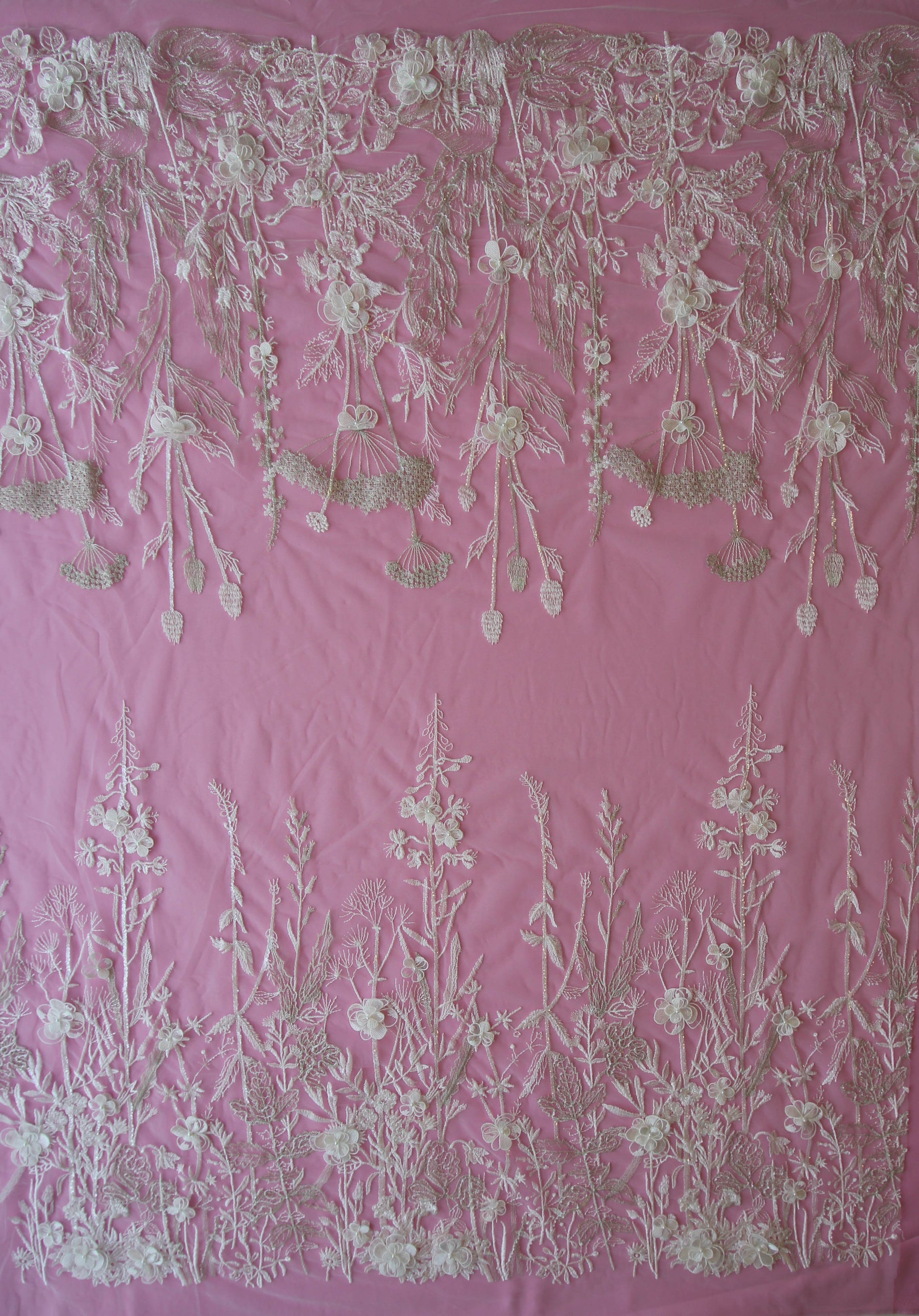 Elfenbeinfarbene 3D-Spitze – Fernando