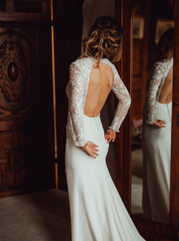 Elfenbeinfarbene bestickte Spitze – Janine