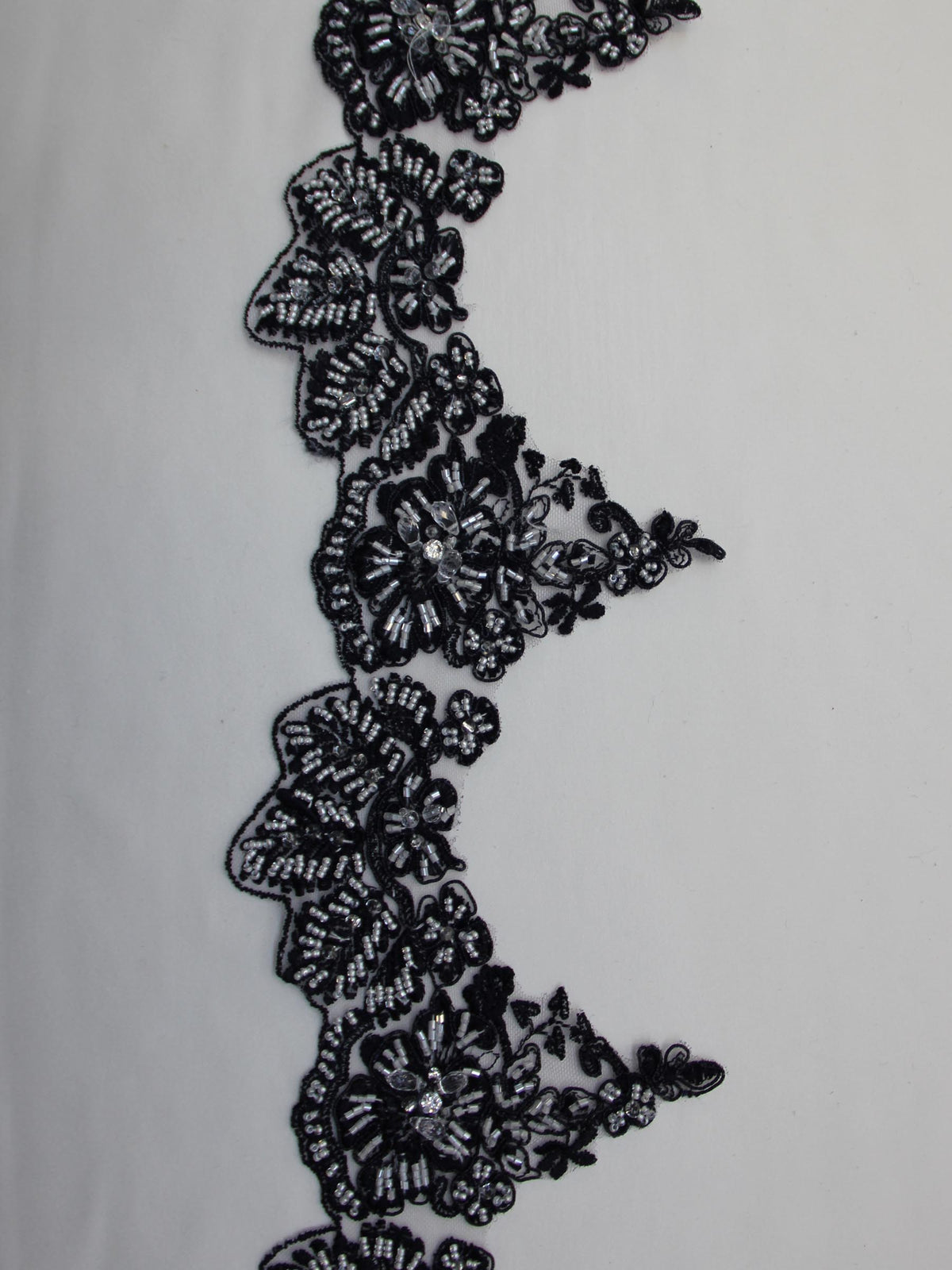 Marineblauer Spitzenbesatz – Chelsea