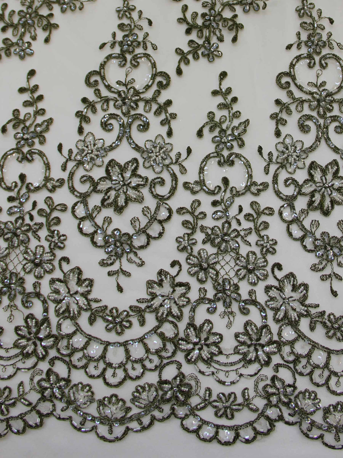 Olivgrüne Spitze – Alexandra