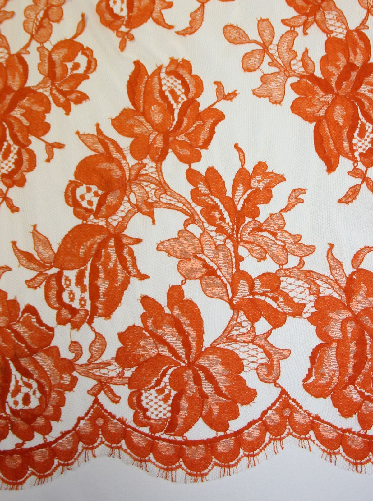 Frische orangefarbene Spitze – Harper