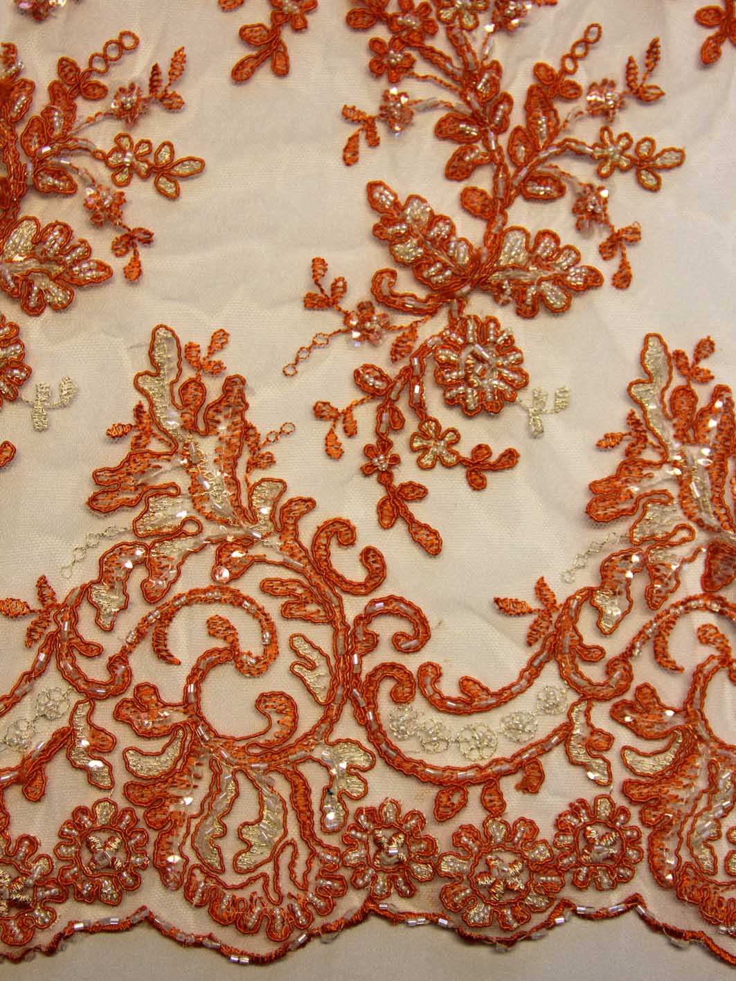 Frische orangefarbene Spitze – Jessica