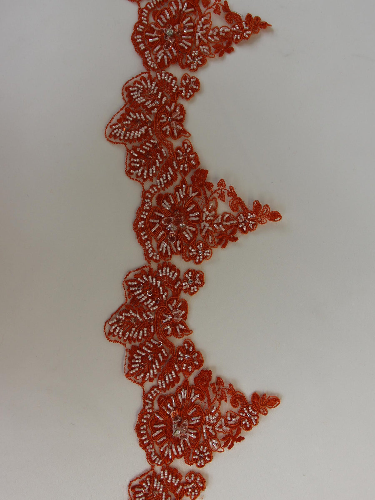 Frischer orangefarbener Spitzenbesatz – Chelsea