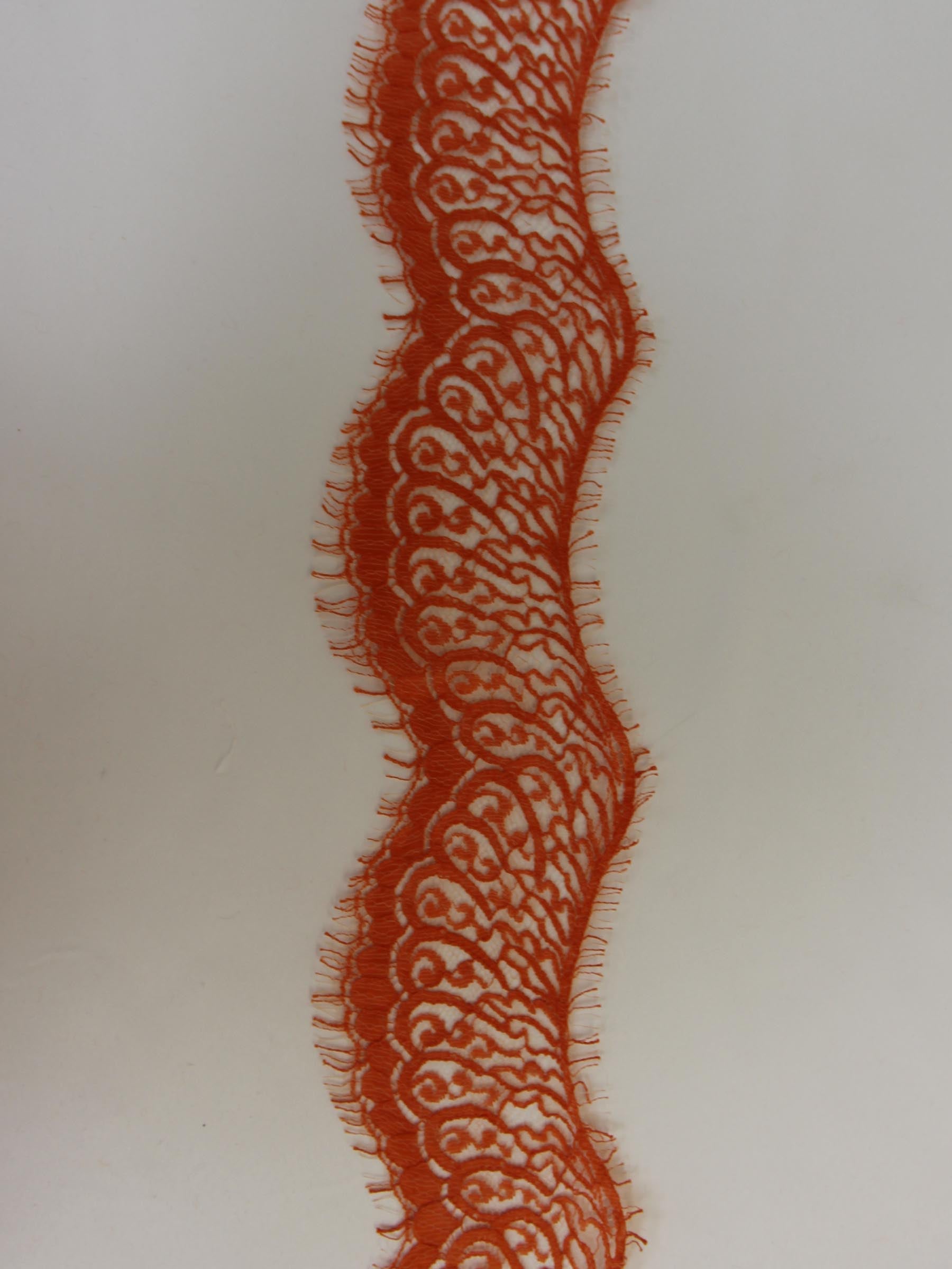 Spitzenbesatz in frischem Orange – Felicity